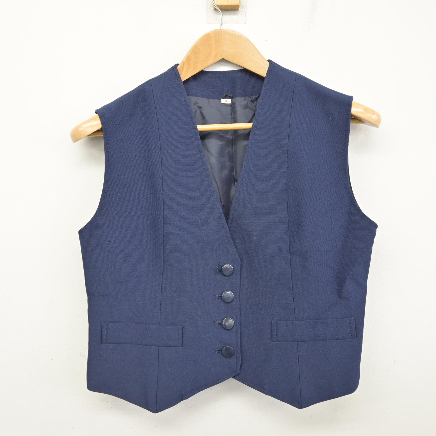 【中古】 学校名不明 女子制服 2点 (ベスト・スカート) sf092135