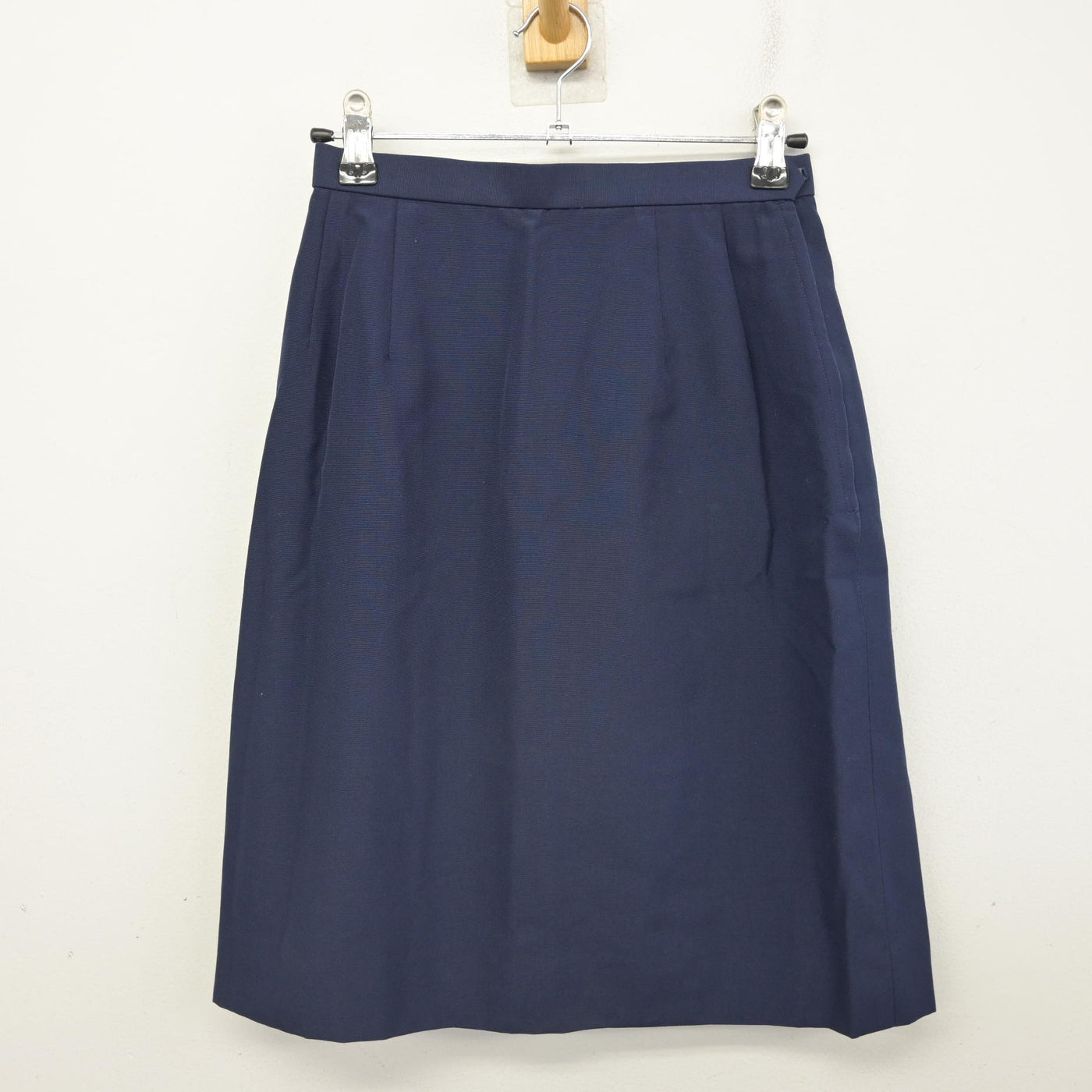 【中古】 学校名不明 女子制服 2点 (ベスト・スカート) sf092135