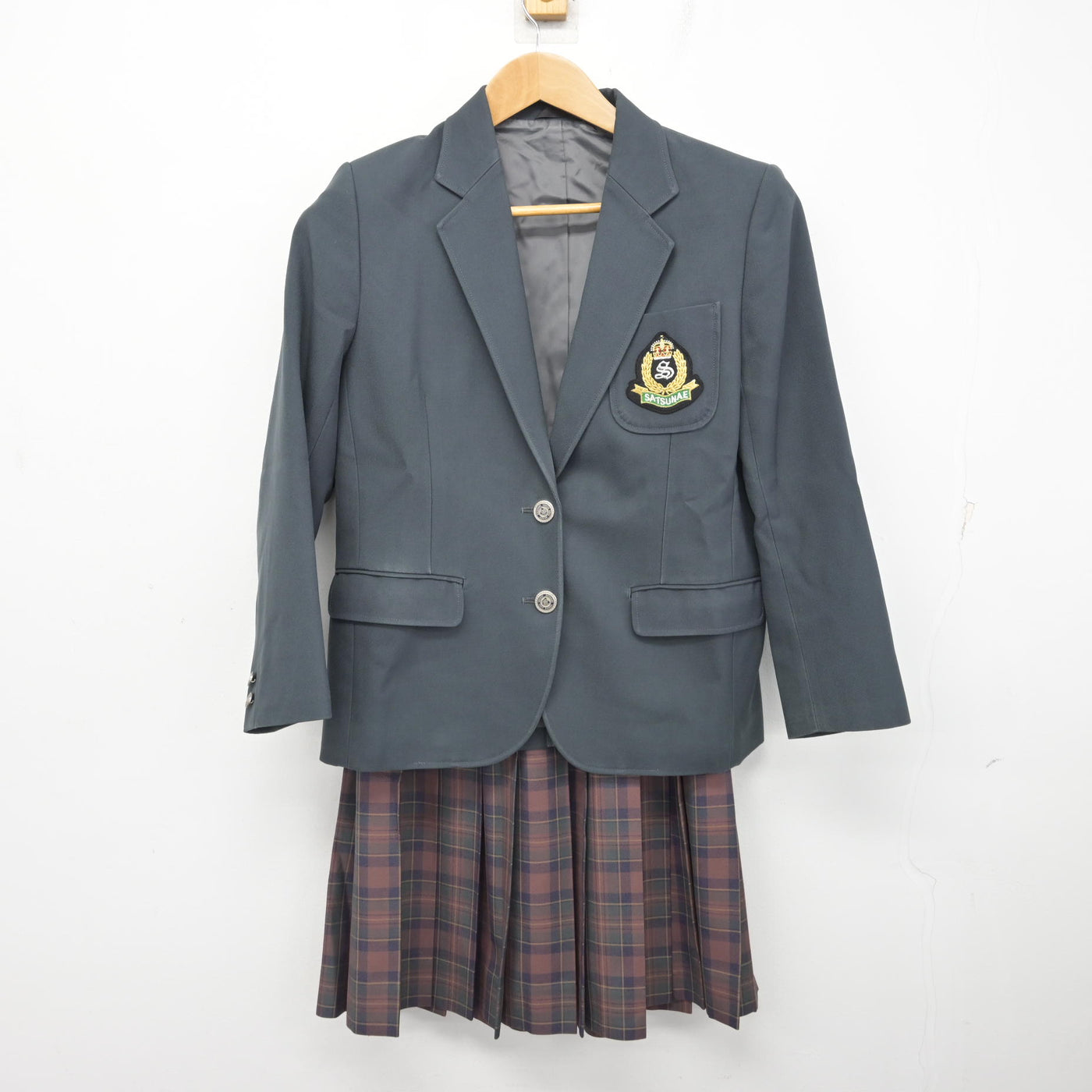 【中古】北海道 札苗中学校 女子制服 3点 (ブレザー・ベスト・スカート) sf092169