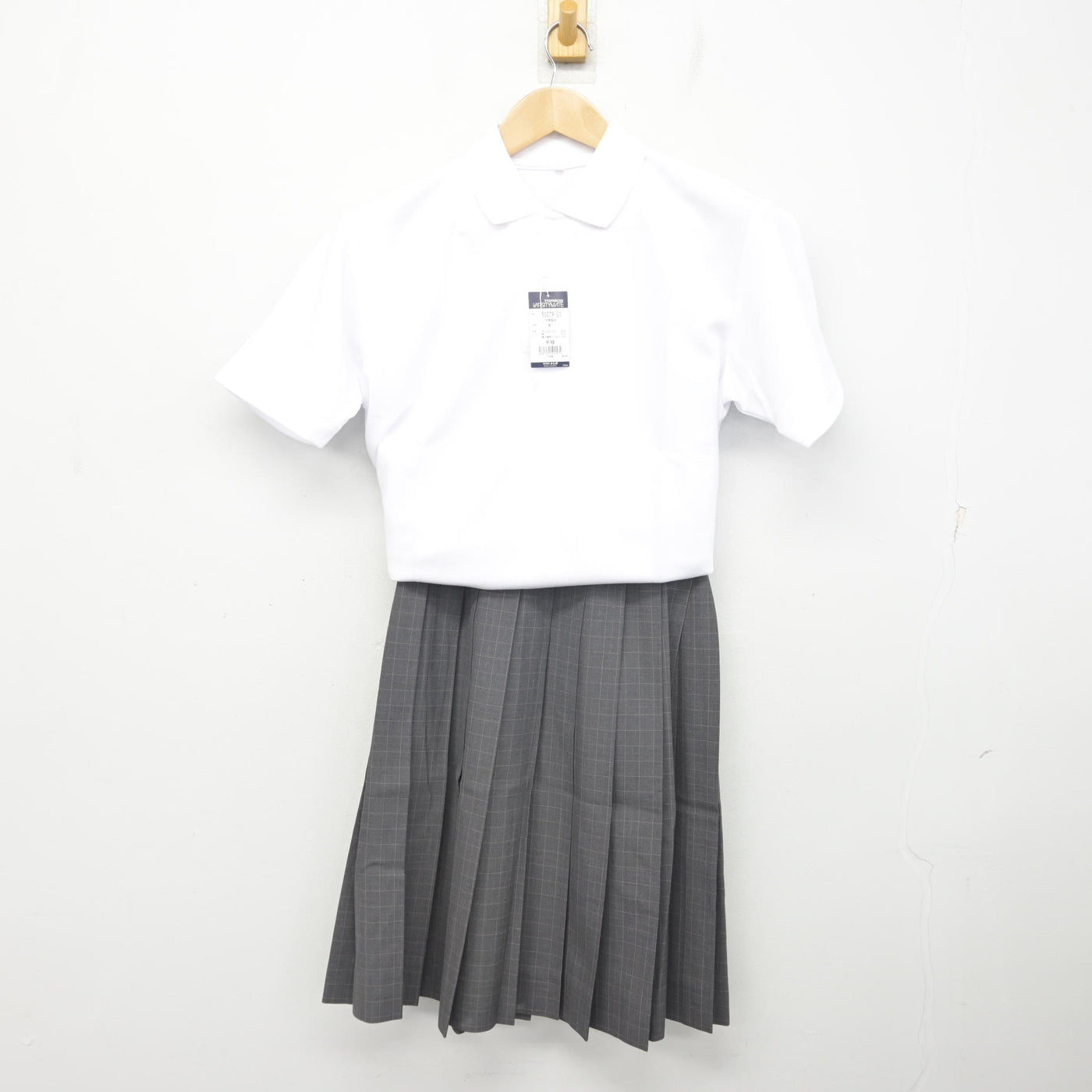 中古】北海道 札幌平岸高等学校 女子制服 3点 (ベスト・シャツ 