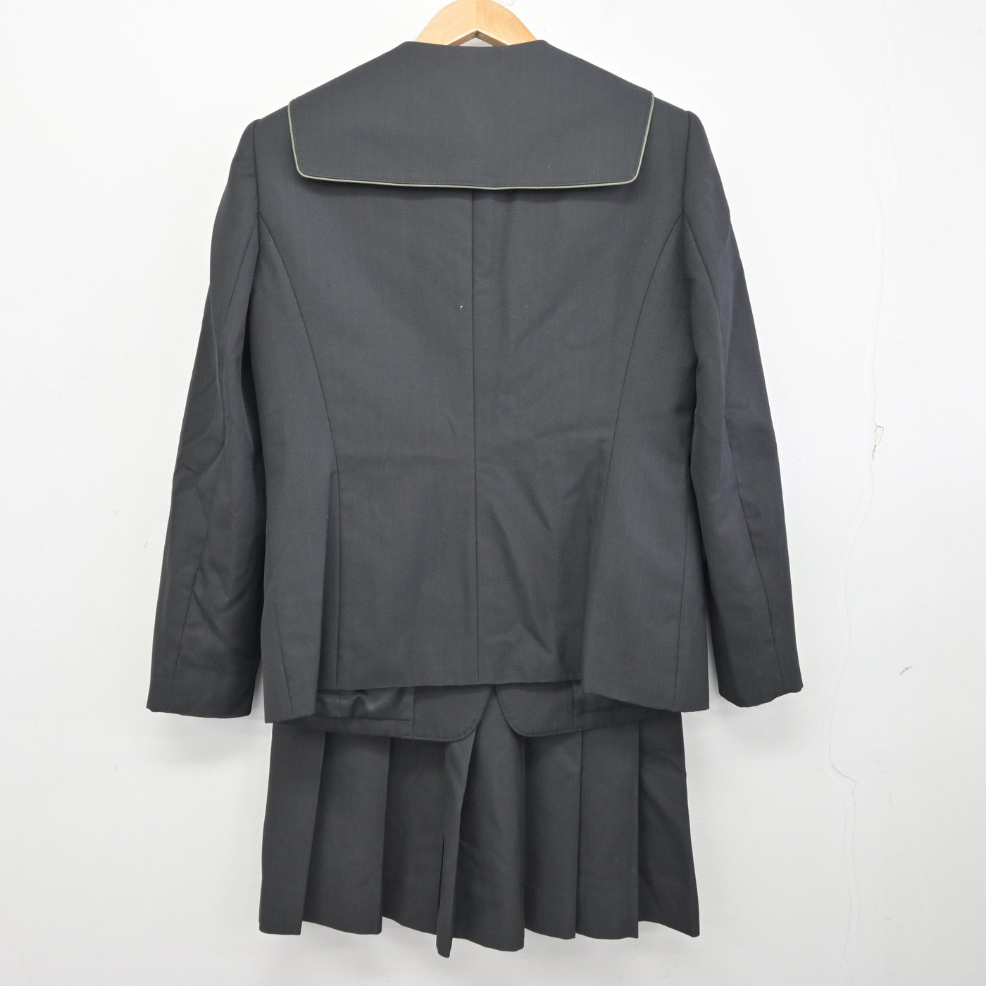 中古】滋賀県 比叡山高等学校 女子制服 4点 (ブレザー・ニット