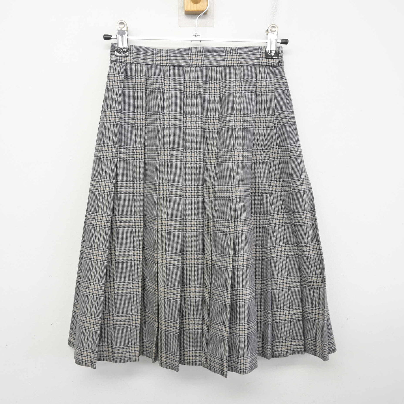 【中古】愛知県 高浜高等学校 女子制服 4点 (ブレザー・ニットベスト・スカート) sf092594