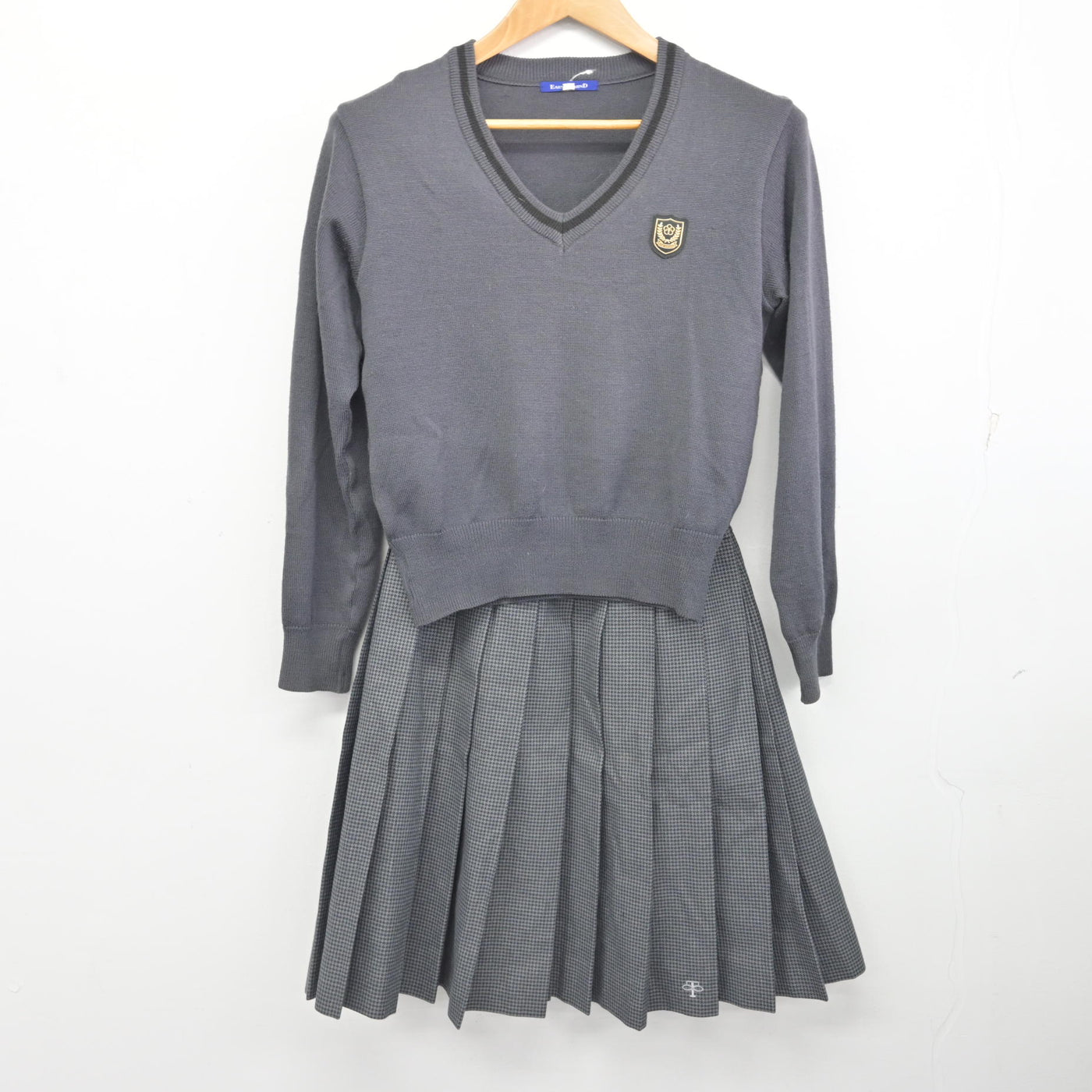 青森市東奥学園冬スカート 中古】青森県 東奥学園高等学校 女子制服 3点 (ブレザー・ニット