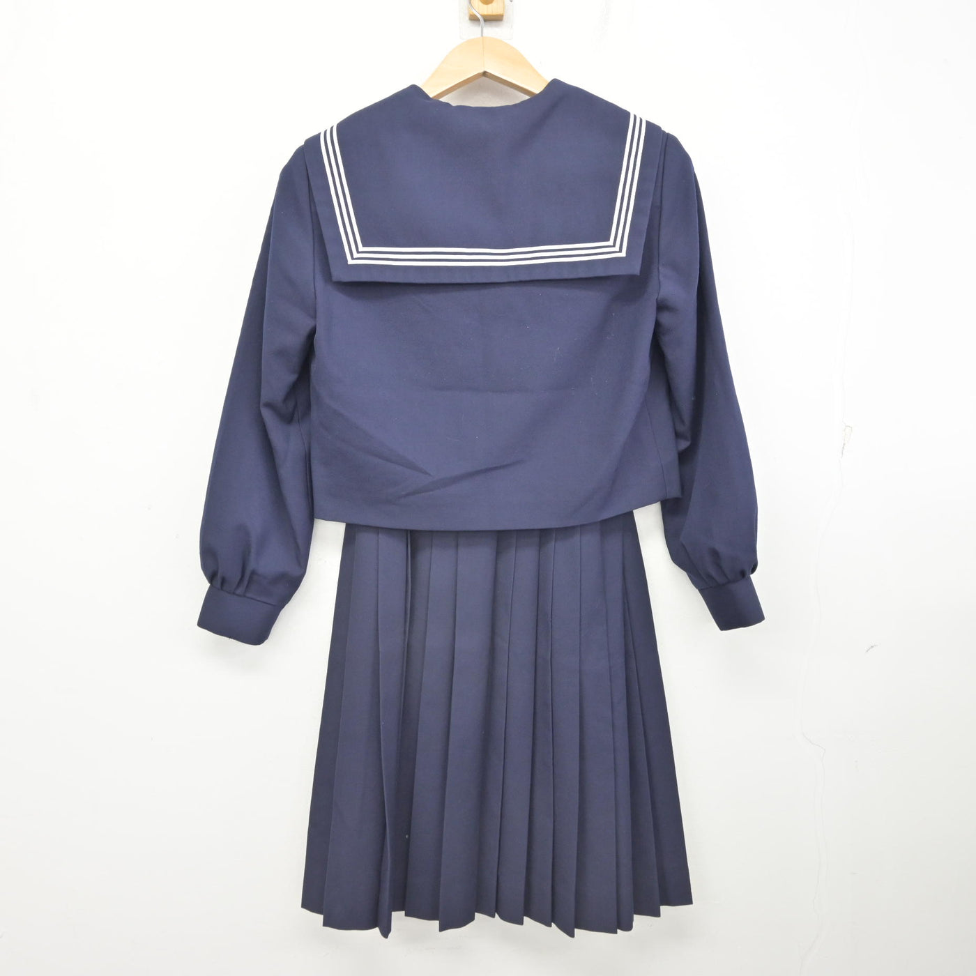 中古】愛知県 川名中学校 女子制服 3点 (セーラー服・スカート
