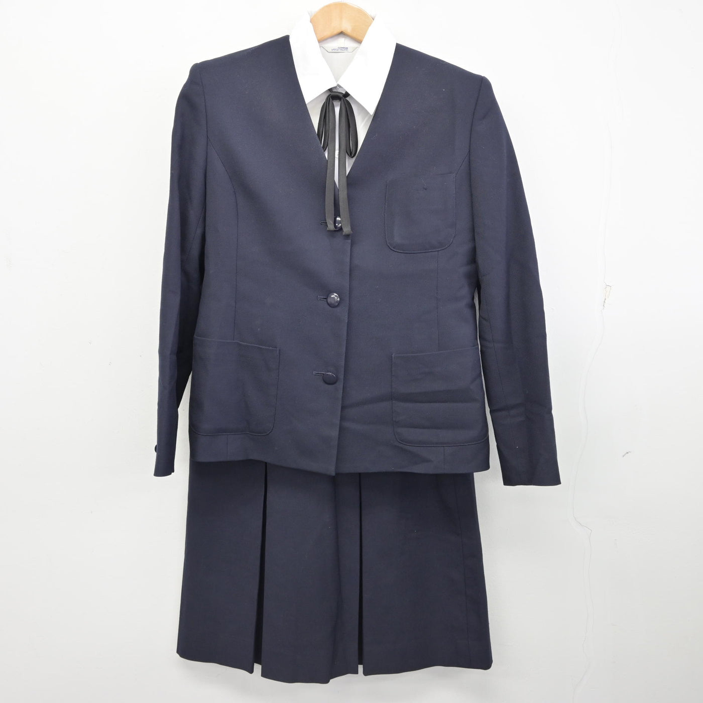 【中古】青森県 弘前中央高等学校 女子制服 4点 (ブレザー・シャツ・スカート) sf093577