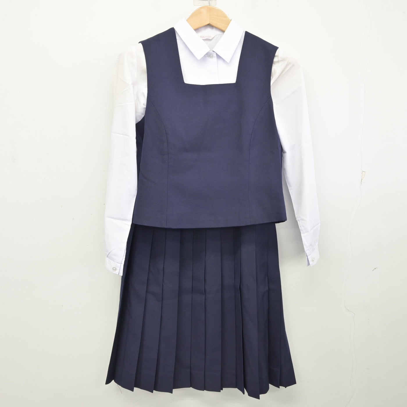 【中古】愛媛県 松山南高等学校 女子制服 5点 (ブレザー・ベスト・シャツ・スカート) sf093596