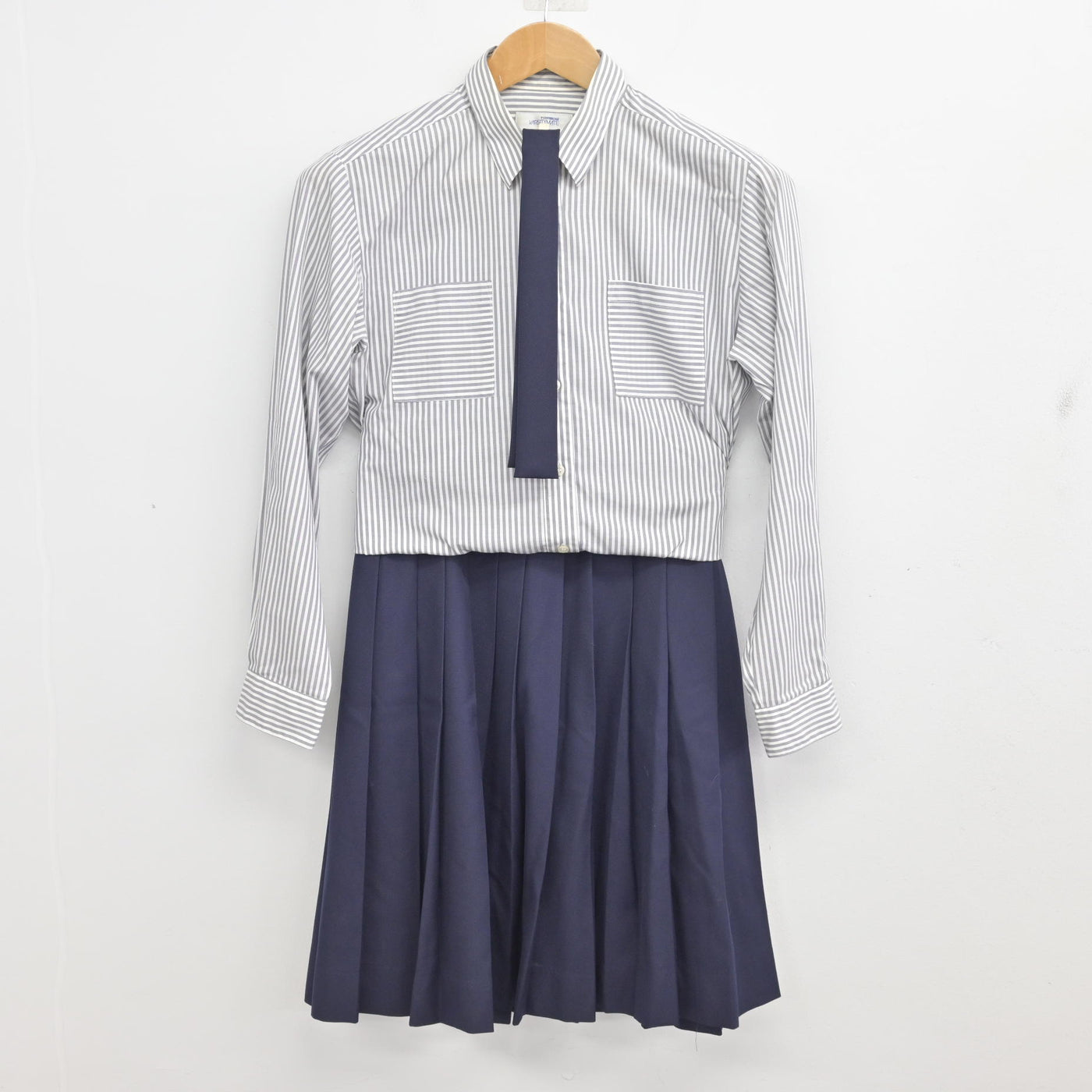 【中古】山形県 鶴岡南高等学校 女子制服 5点 (ブレザー・シャツ・スカート) sf093624