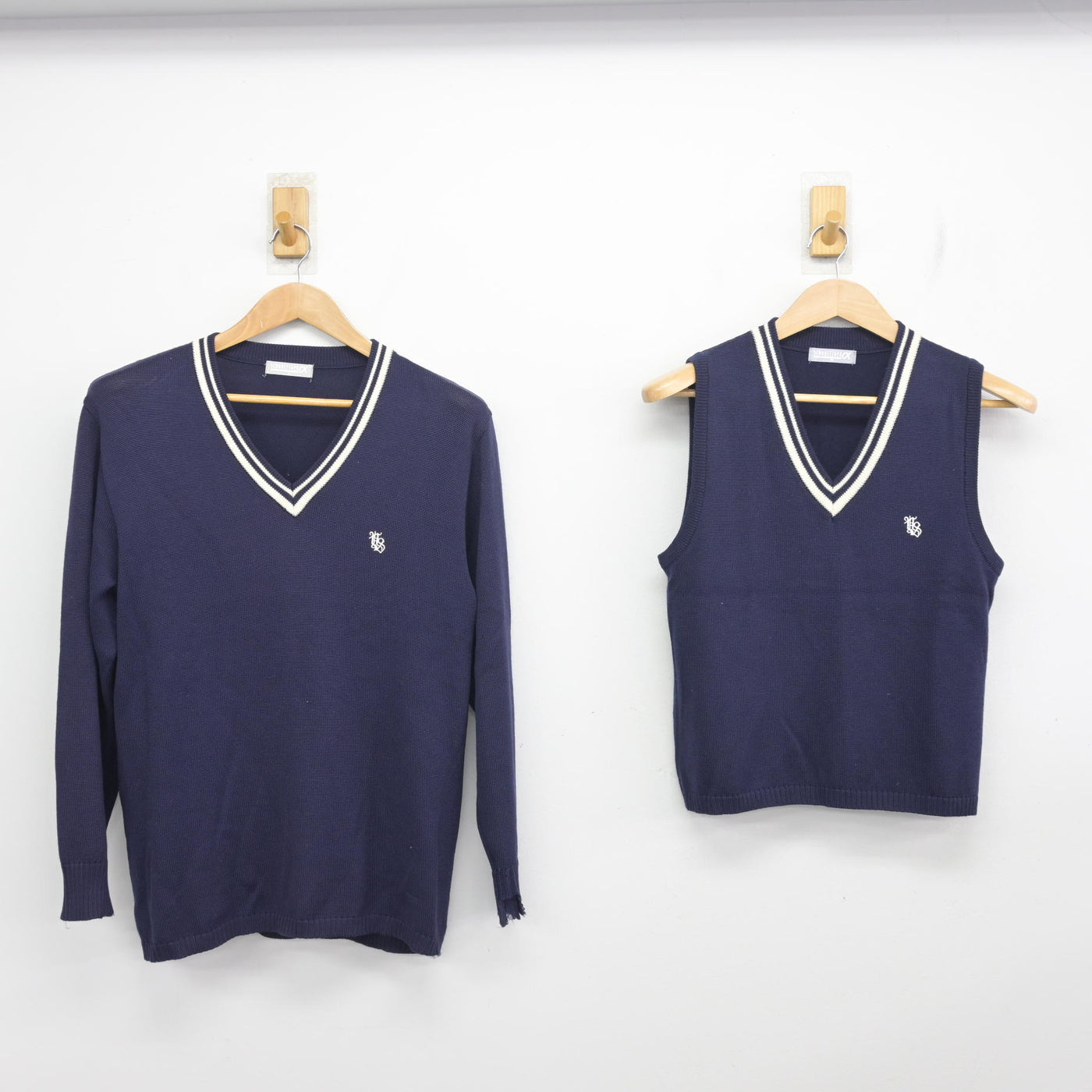 【中古】大阪府 八尾翠翔高等学校/旧制服 女子制服 2点 (ニット・ニットベスト) sf093634