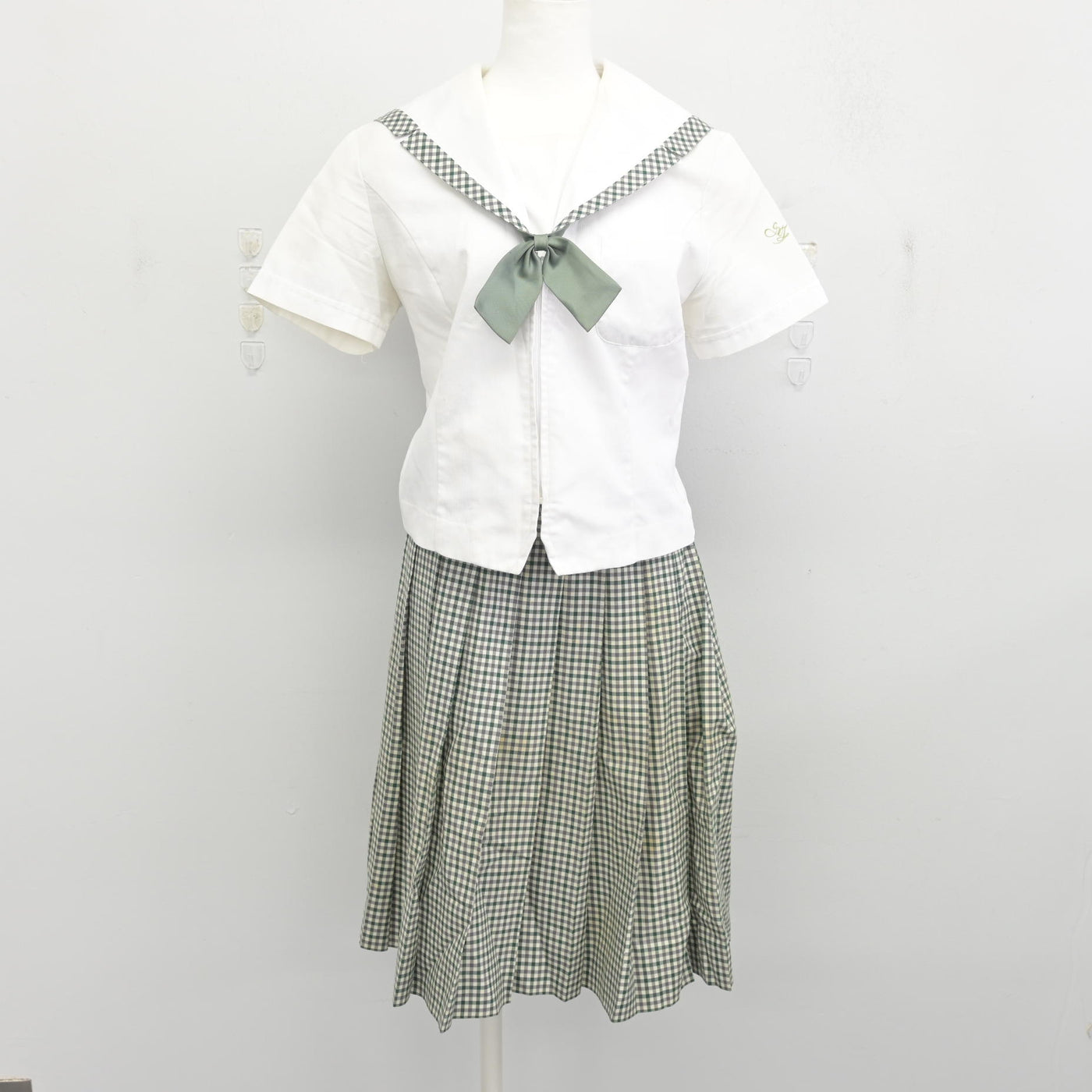 【中古】福島県 須賀川桐陽高等学校 女子制服 3点 (セーラー服・スカート) sf093652