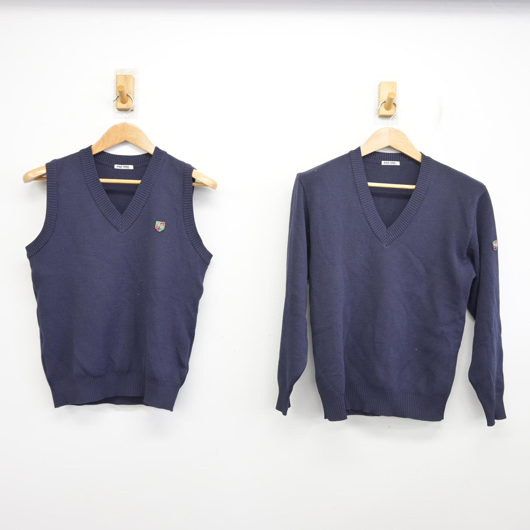 中古】東京都 実践学園高等学校 女子制服 2点 (ニット・ニット
