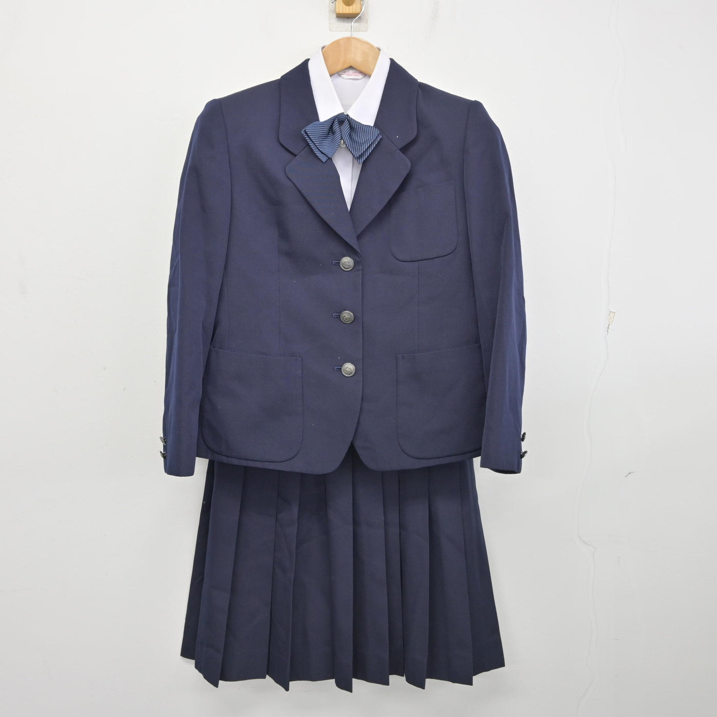 【中古】青森県 青森市立南中学校 女子制服 4点 (ブレザー・シャツ・スカート) sf093721
