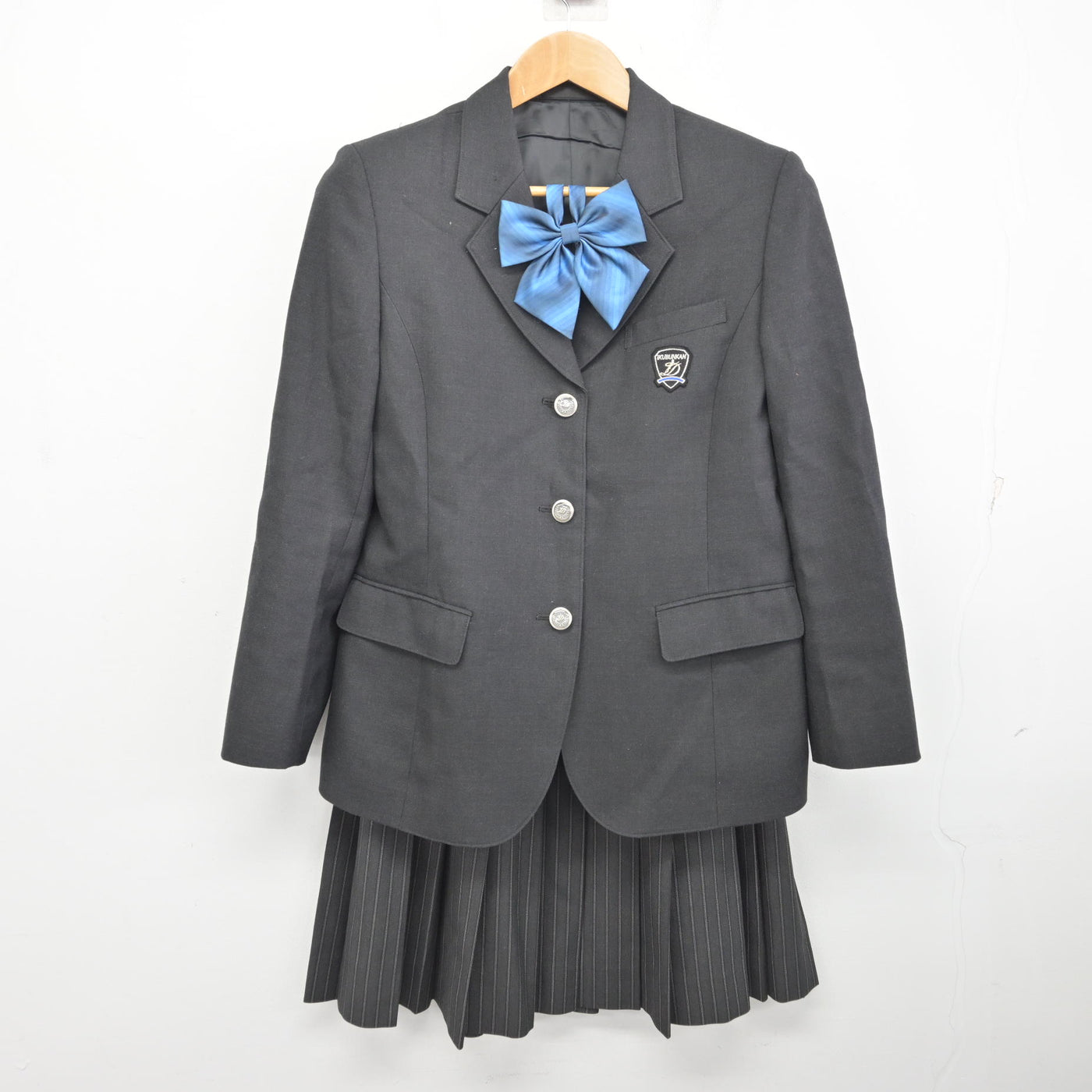 【中古】東京都 郁文館グローバル高等学校 女子制服 5点 (ブレザー・ニット・スカート) sf093825