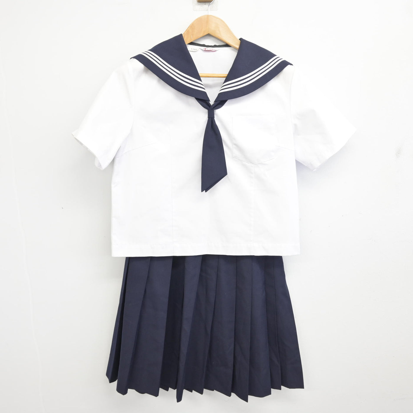 【中古】福島県 白河中央中学校 女子制服 3点 (セーラー服・スカート) sf093870