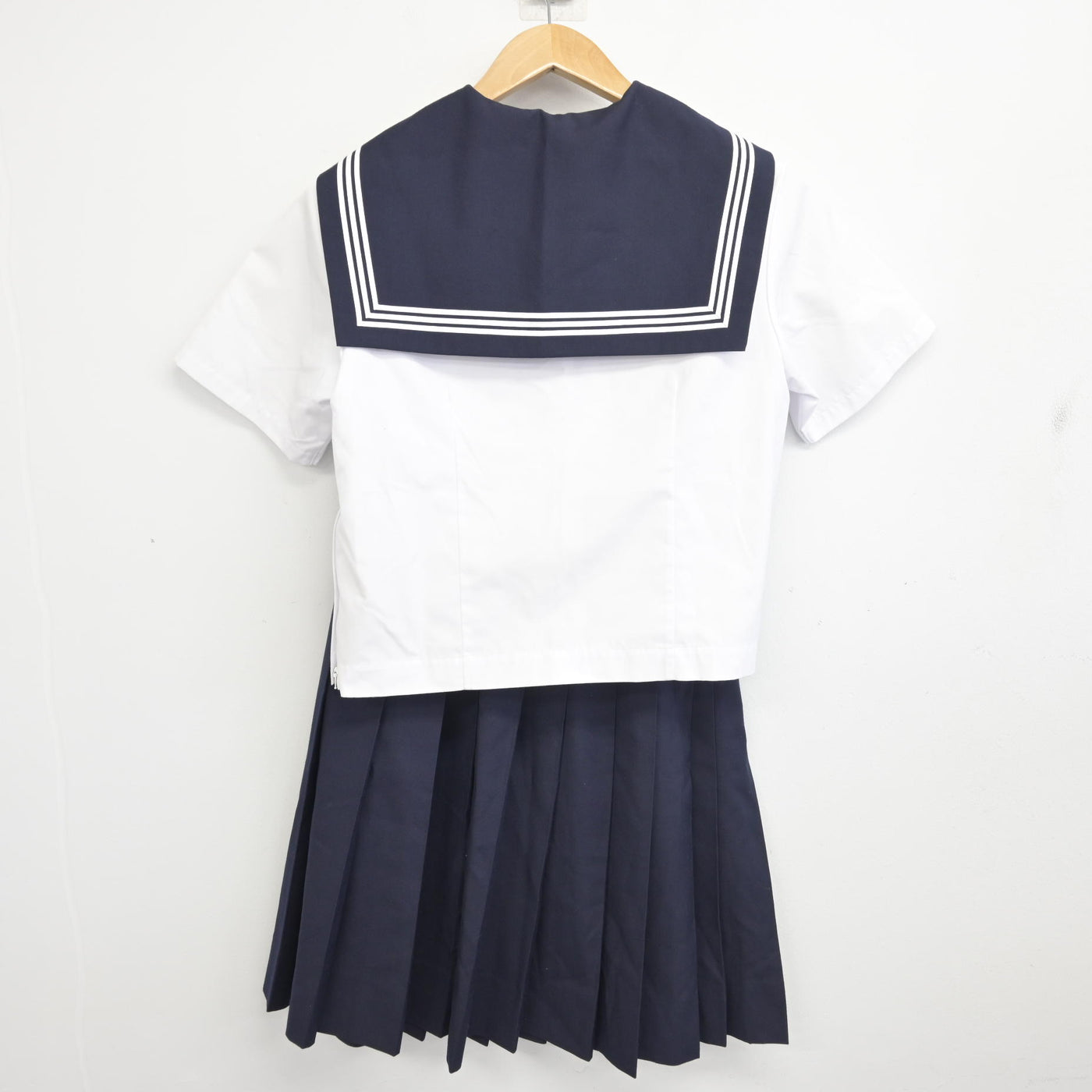 【中古】福島県 白河中央中学校 女子制服 3点 (セーラー服・スカート) sf093870