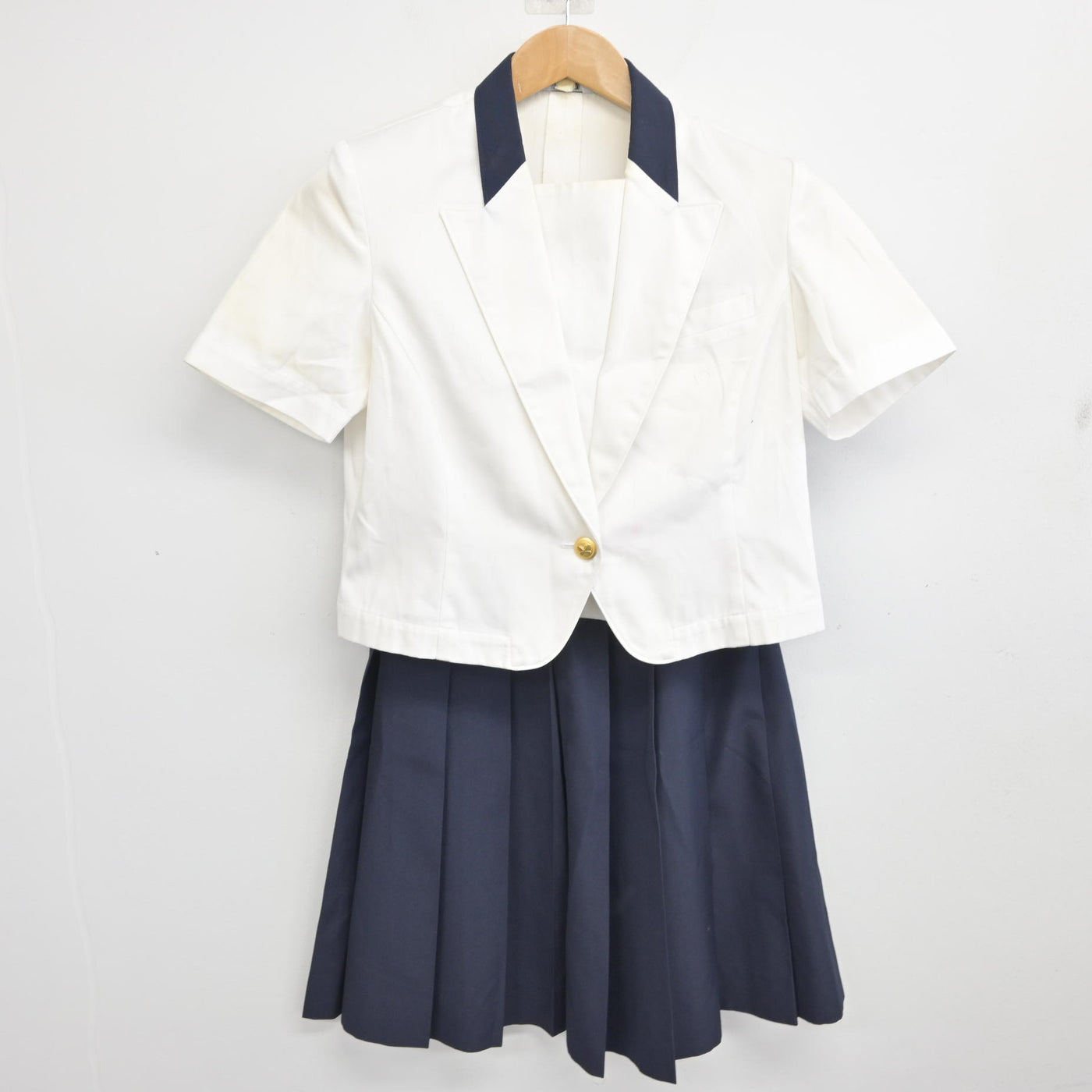 【中古】福島県 白河旭高等学校 女子制服 2点 (ブラウス・スカート) sf093875