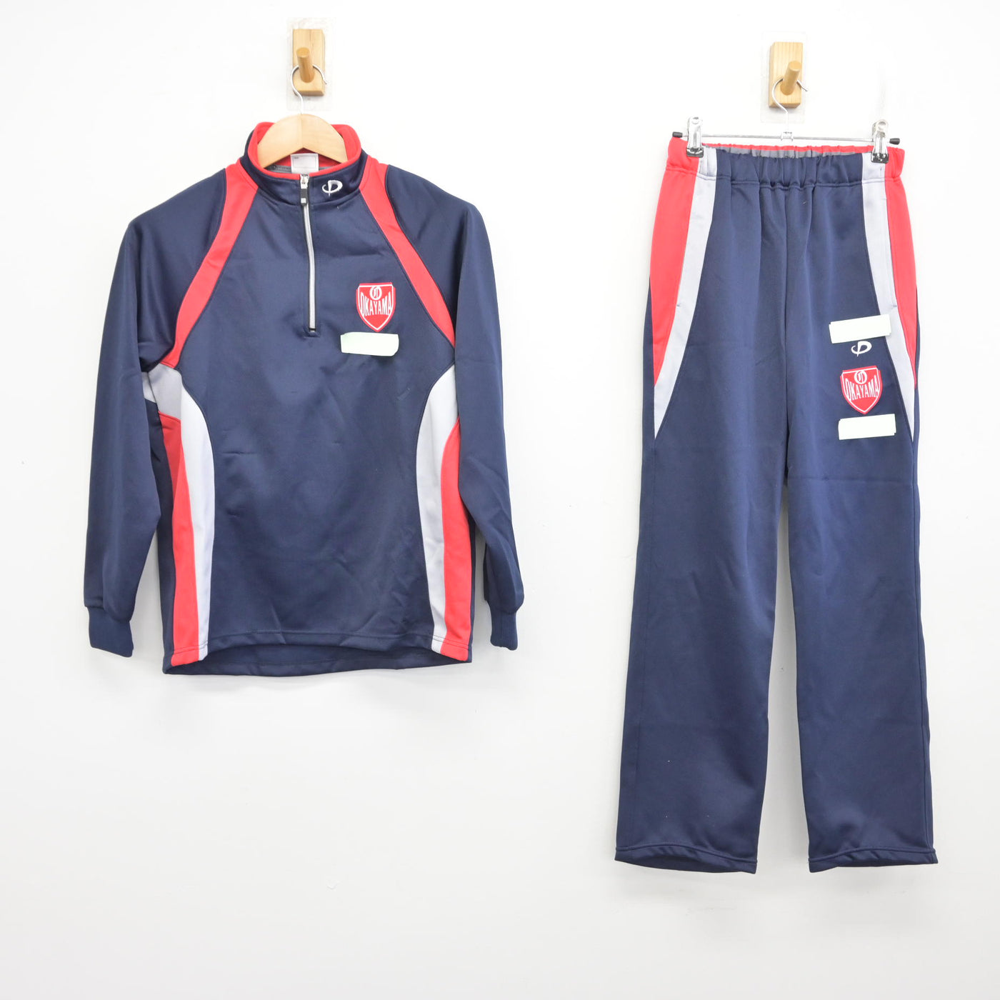 【中古】岡山県 岡山高等学校 女子制服 2点 (ジャージ 上・ジャージ 下) sf093973