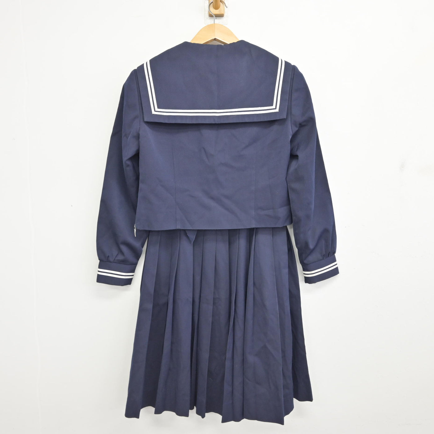 【中古】愛知県 豊橋市立南部中学校 女子制服 3点 (セーラー服・スカート) sf094209