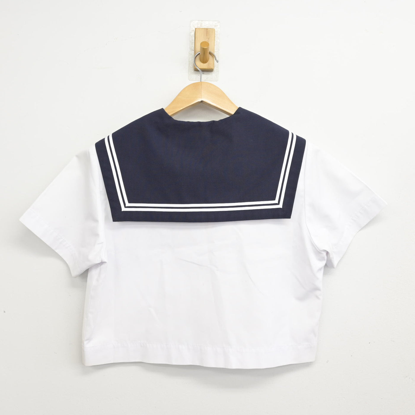 【中古】愛知県 八王子中学校 女子制服 2点 (セーラー服・スカート) sf094276