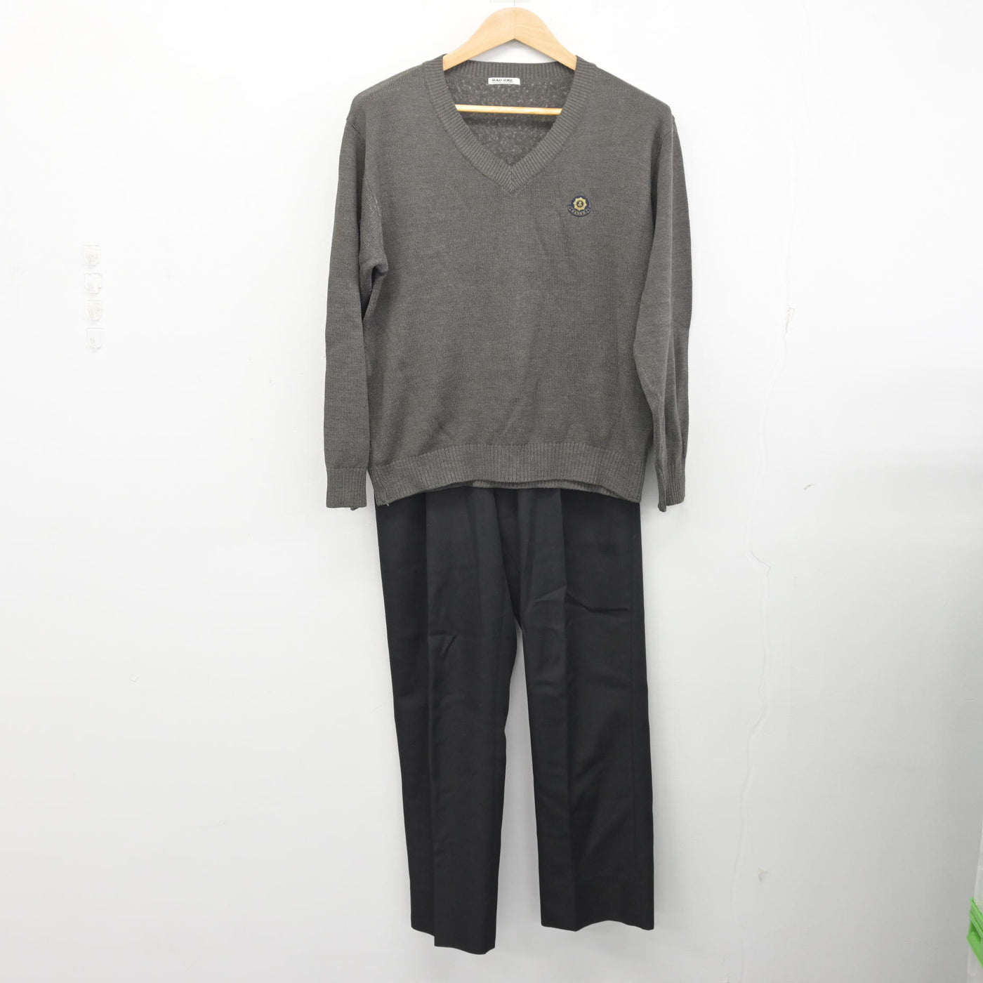 中古】広島県 広島工業高等学校 男子制服 2点 (ニット・ズボン 