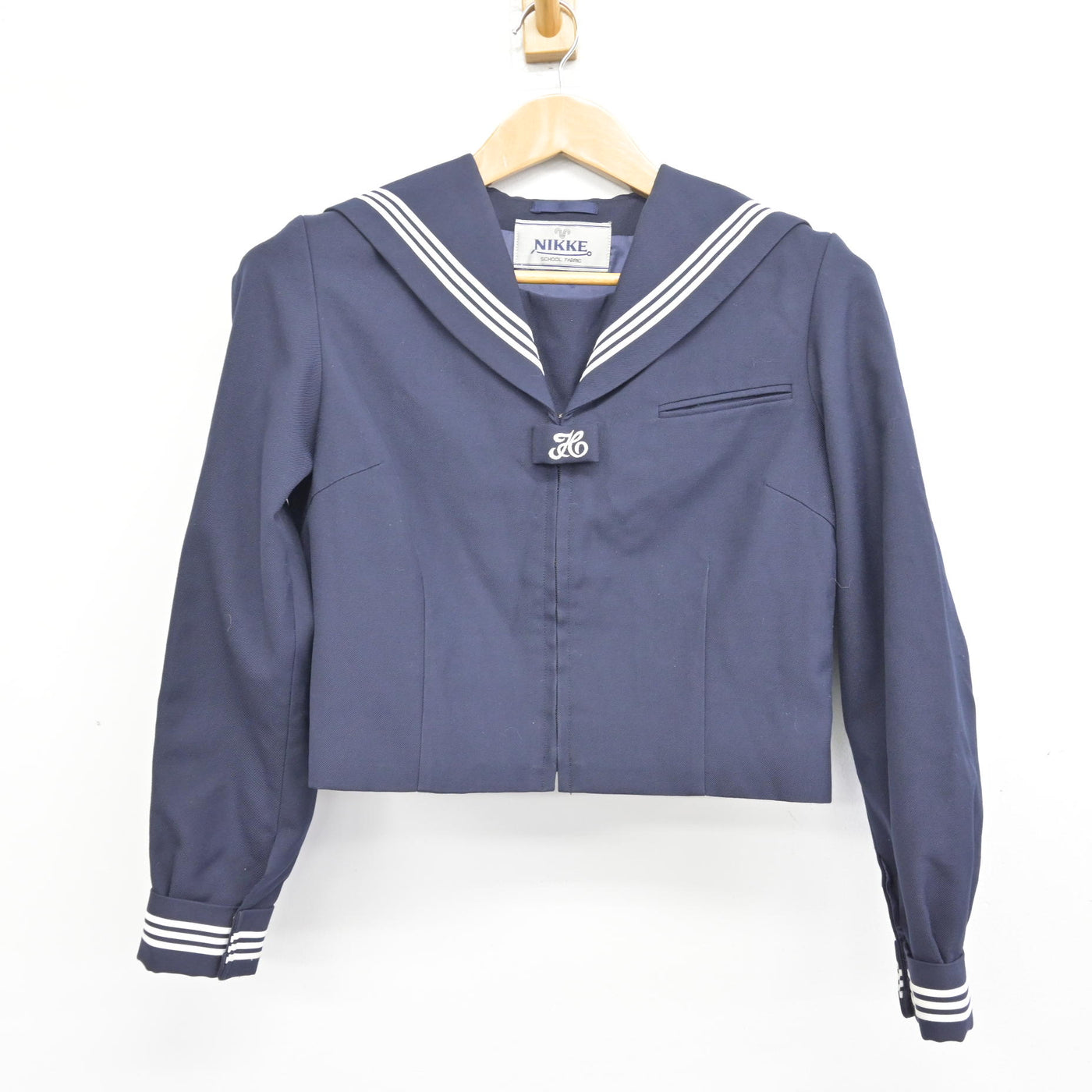 【中古】埼玉県 大和中学校 女子制服 2点 (セーラー服・ジャンパースカート) sf094476