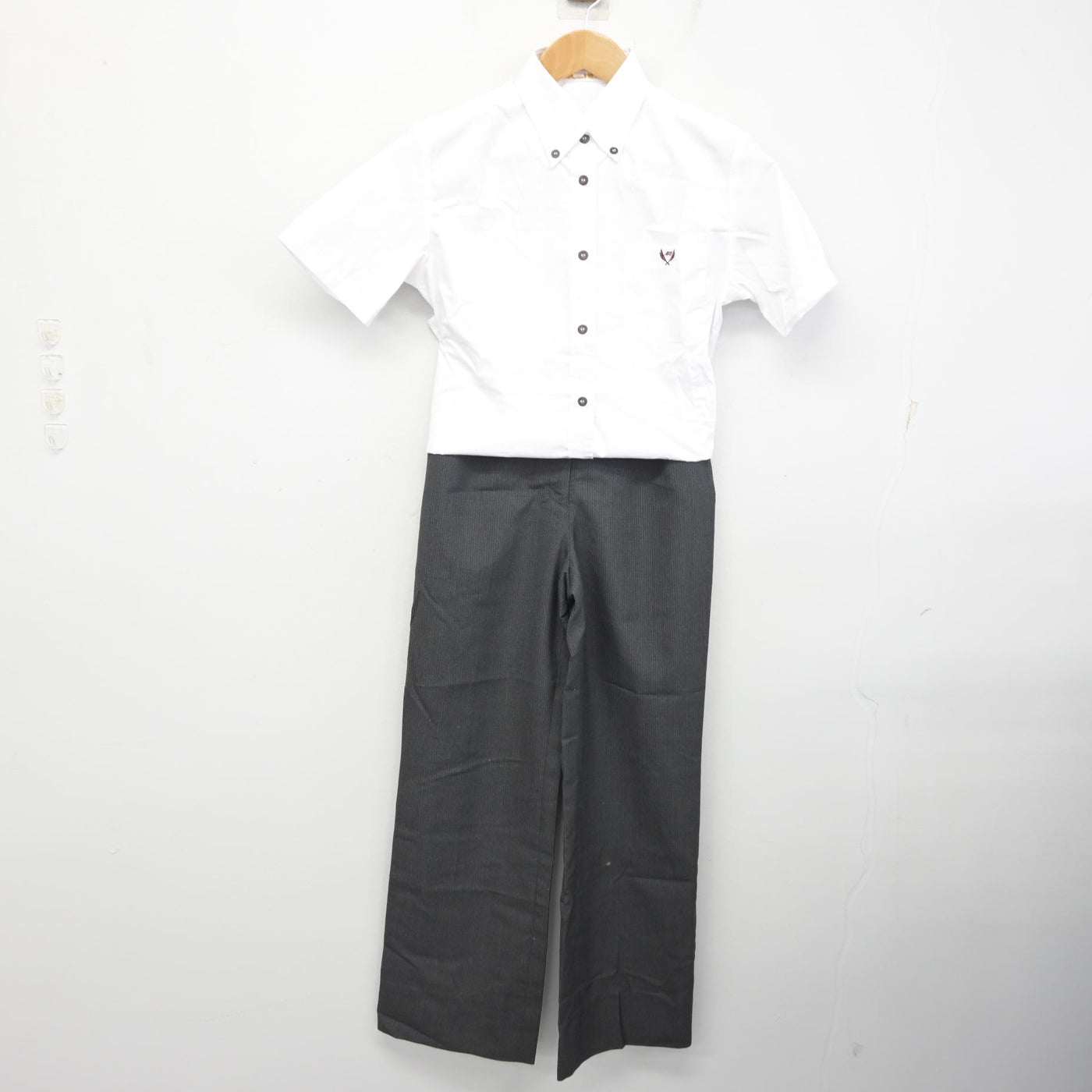 中古】岩手県 盛岡中央高校附属中学校 女子制服 3点 (シャツ・ズボン