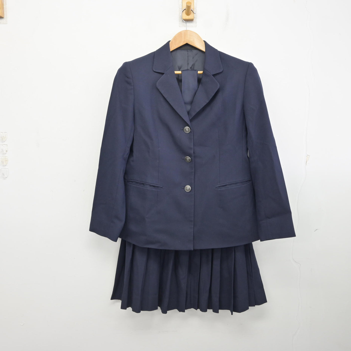 【中古】神奈川県 綾北中学校 女子制服 4点 (ブレザー・スカート) sf094909
