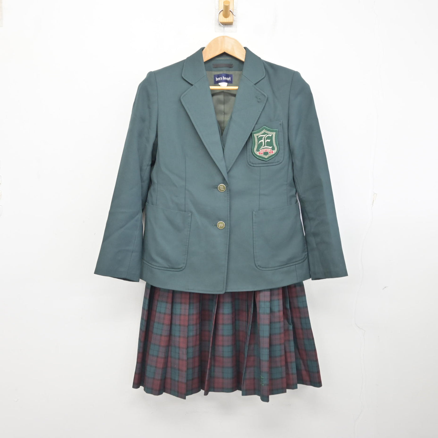 【中古】茨城県 江戸川学園取手高等学校 女子制服 3点 (ブレザー・ベスト・スカート) sf094911