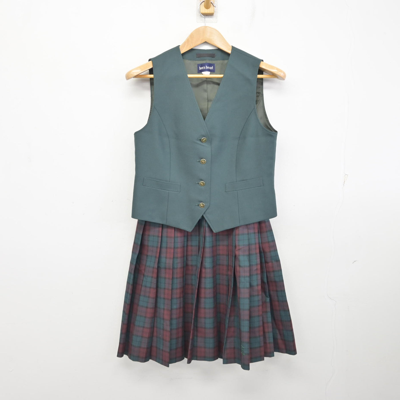 【中古】茨城県 江戸川学園取手高等学校 女子制服 3点 (ブレザー・ベスト・スカート) sf094911