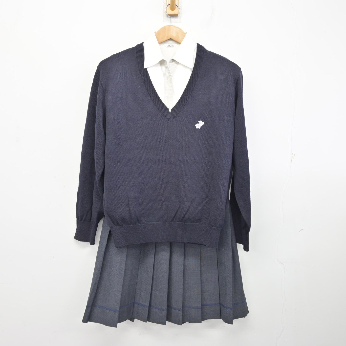 【中古】奈良県 法隆寺国際高等学校 女子制服 4点 (ブレザー・ニット・シャツ・スカート) sf094922