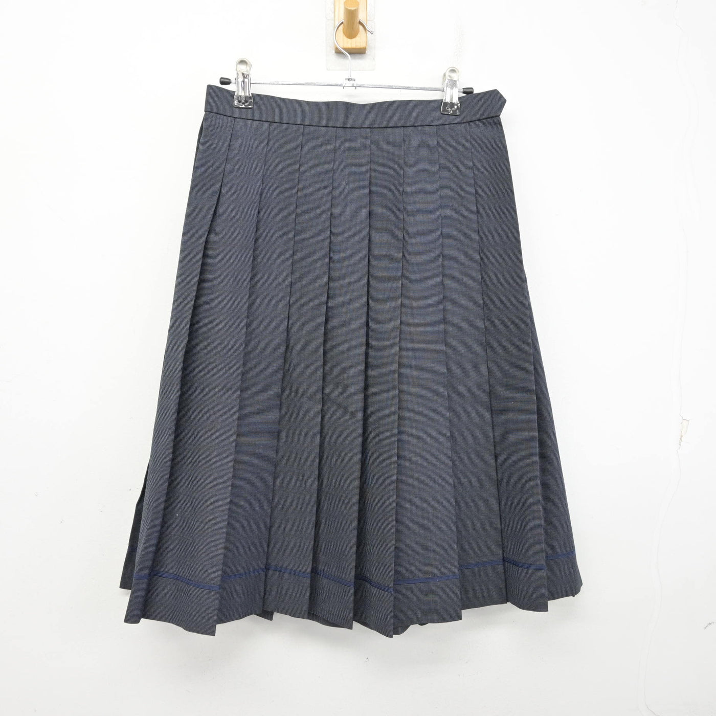 【中古】奈良県 法隆寺国際高等学校 女子制服 4点 (ブレザー・ニット・シャツ・スカート) sf094922
