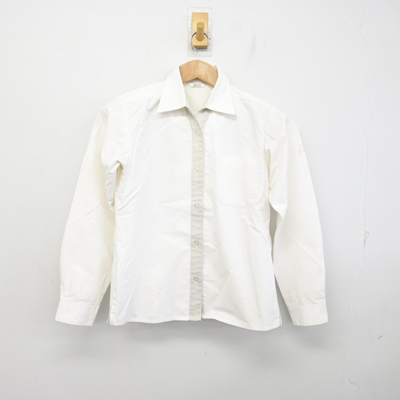 【中古】奈良県 法隆寺国際高等学校 女子制服 2点 (シャツ・スカート) sf094923