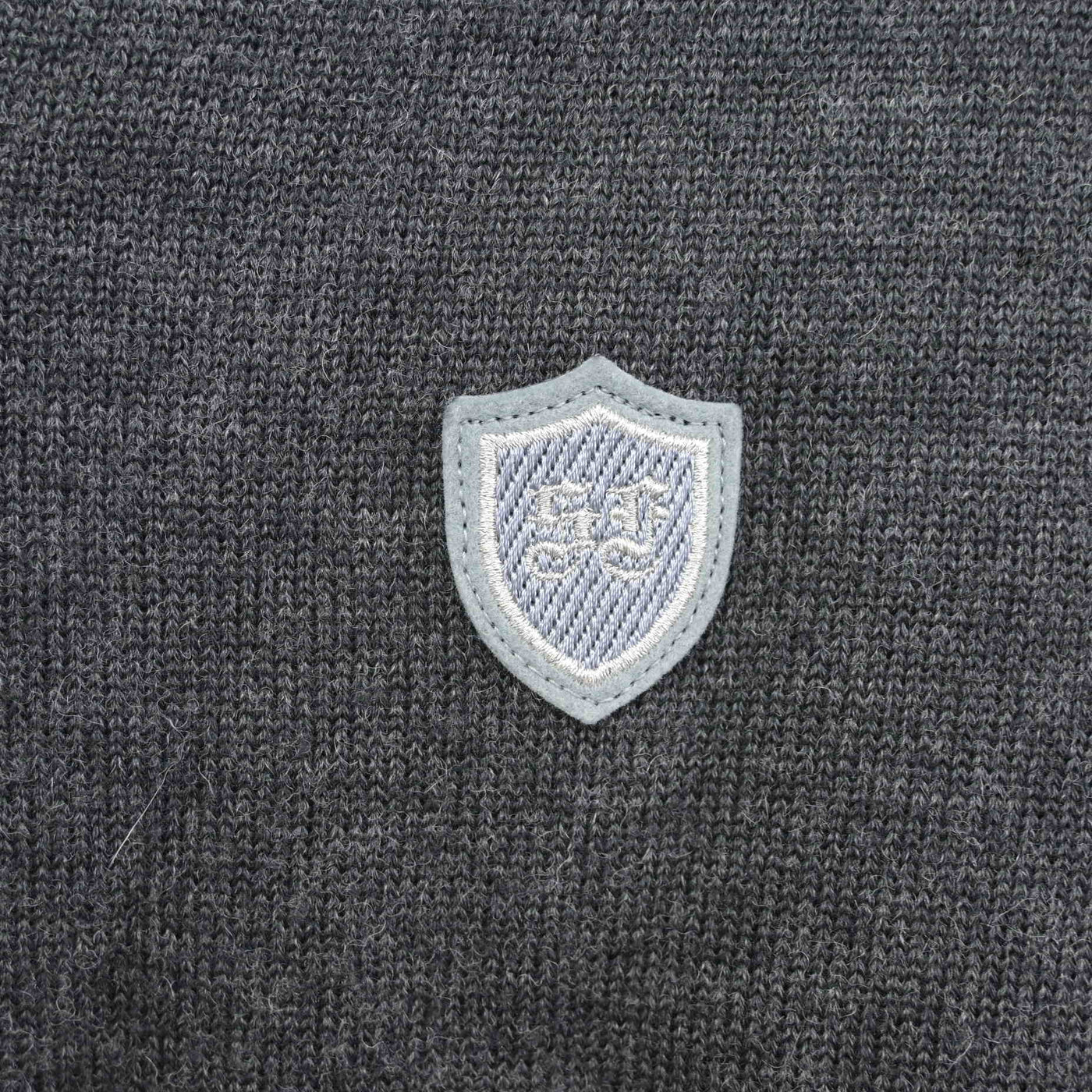 【中古】埼玉県 正智深谷高等学校 女子制服 2点 (ニット・シャツ) sf094929
