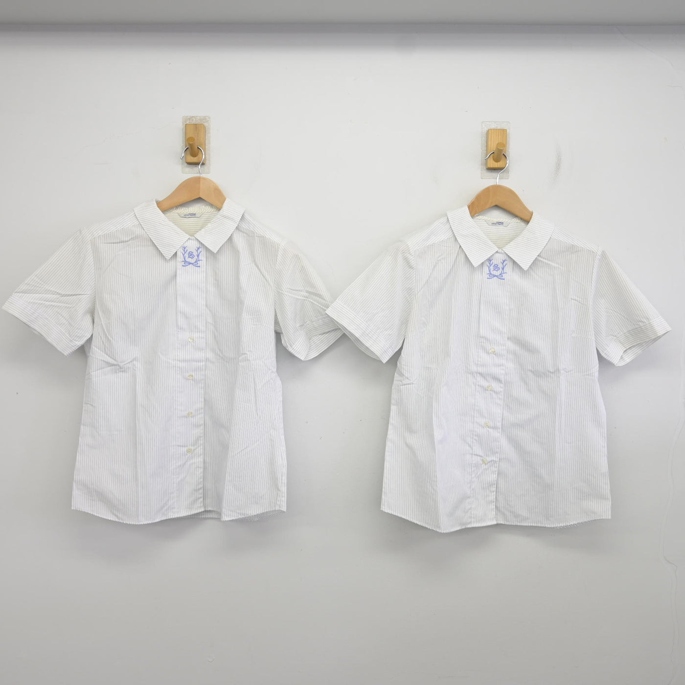 【中古】長野県 長野清泉女学院高等学校 女子制服 3点 (シャツ・ジャンパースカート) sf095190
