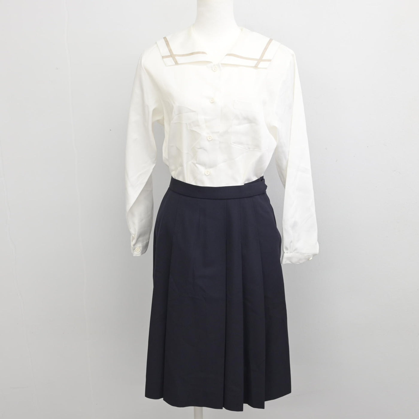 【中古】岡山県 岡山南高等学校 女子制服 3点 (ブラウス・ブラウス・スカート) sf095195