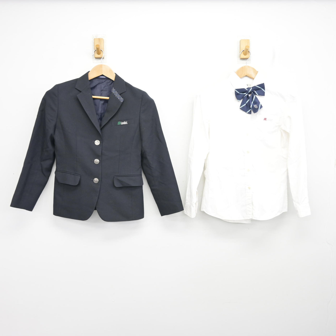 【中古】大阪府 岬高等学校 女子制服 3点 (ブレザー・シャツ) sf095306
