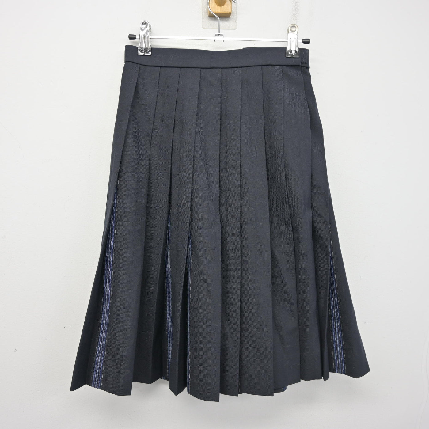 【中古】神奈川県 桐蔭学園高等学校 女子制服 2点 (ブレザー・スカート) sf095394