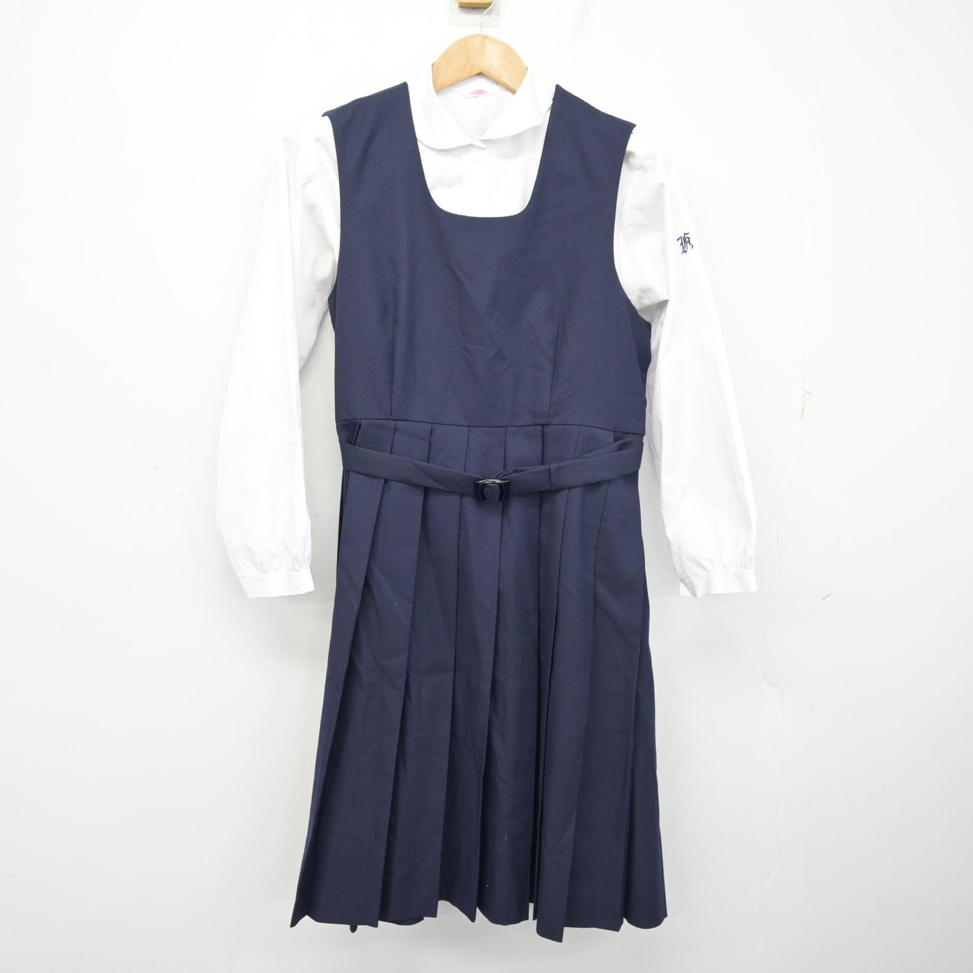 【中古】佐賀県 城北中学校 女子制服 2点 (ブラウス・ジャンパースカート) sf095399