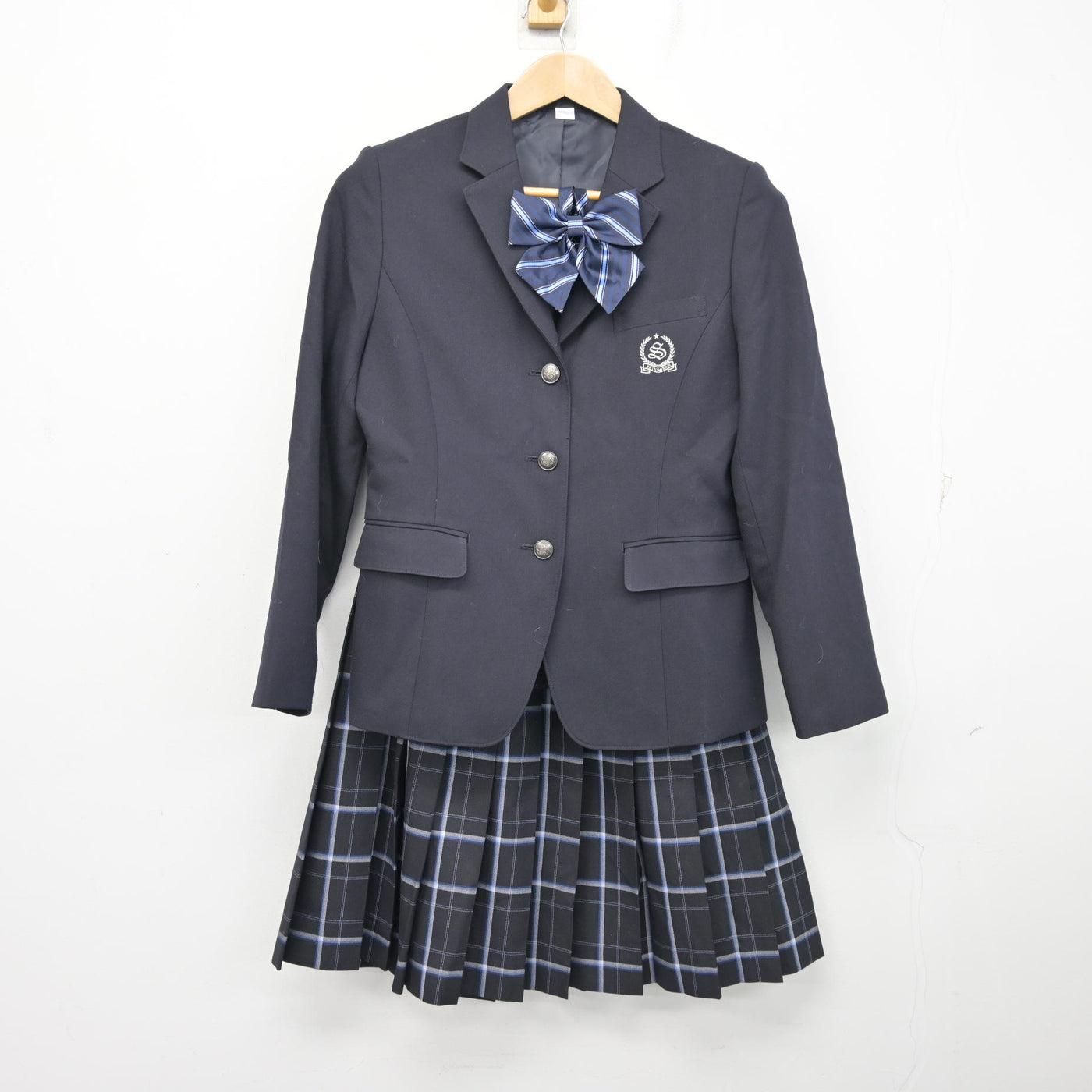 【中古】福岡県 真颯館高等学校 女子制服 3点 (ブレザー・スカート) sf095450