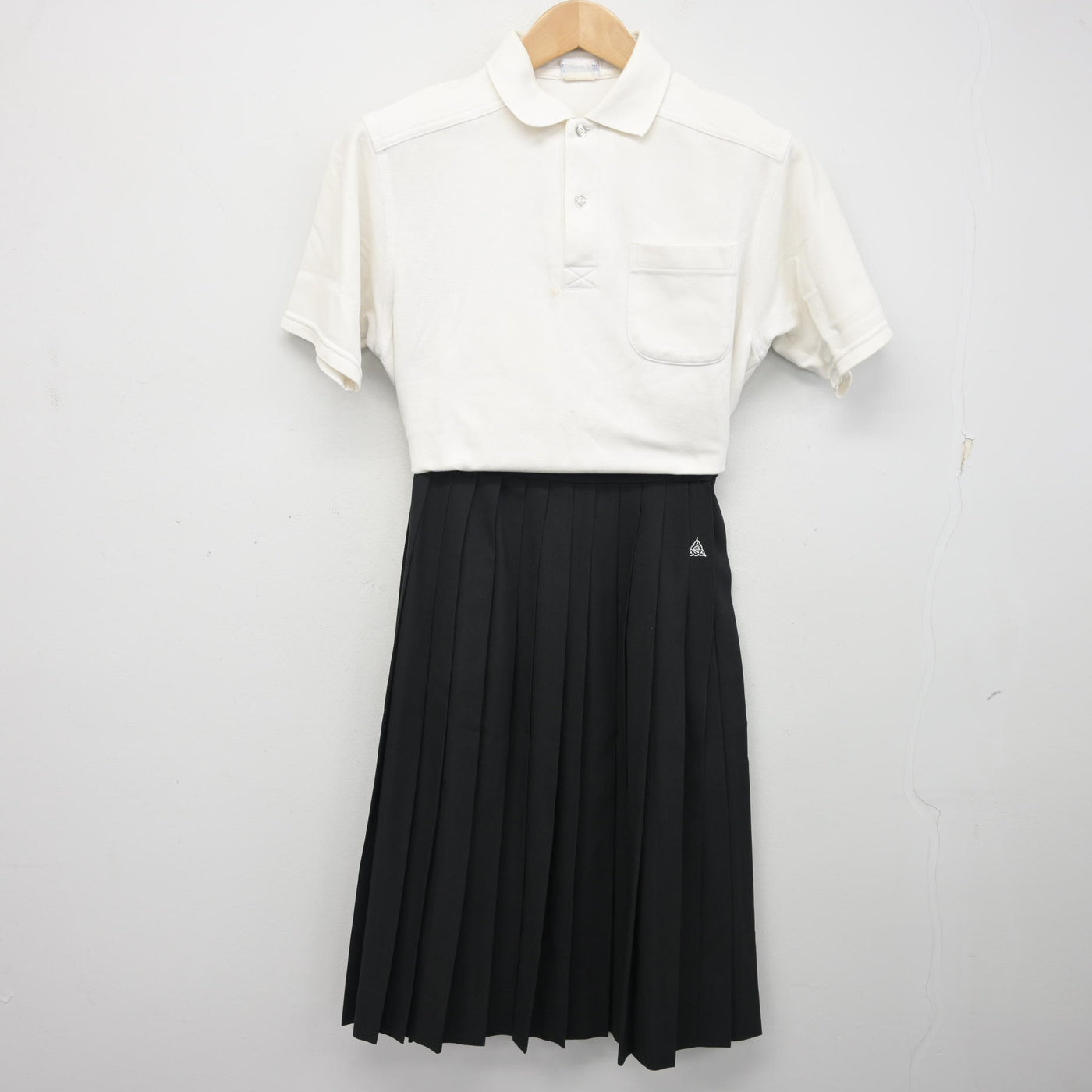 【中古】三重県 長島中学校 女子制服 2点 (シャツ・スカート) sf095468