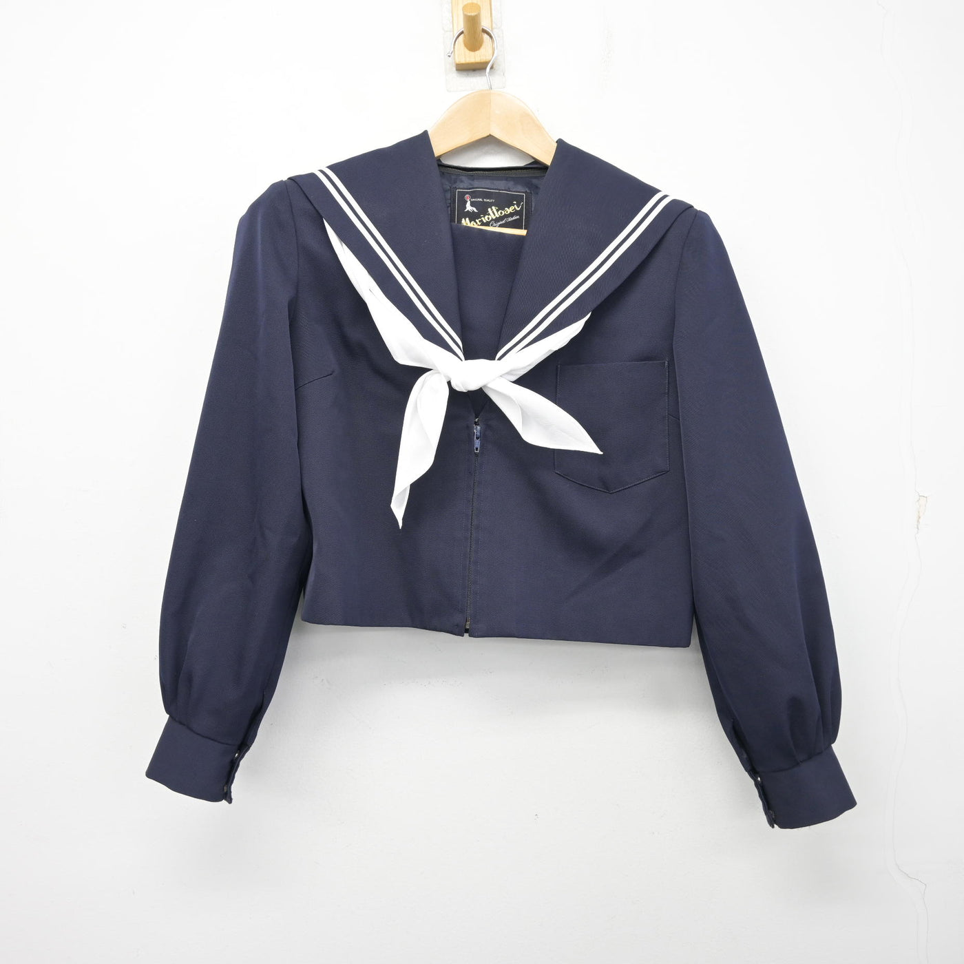 【中古】岐阜県 向陽中学校 女子制服 3点 (セーラー服・スカート) sf095473