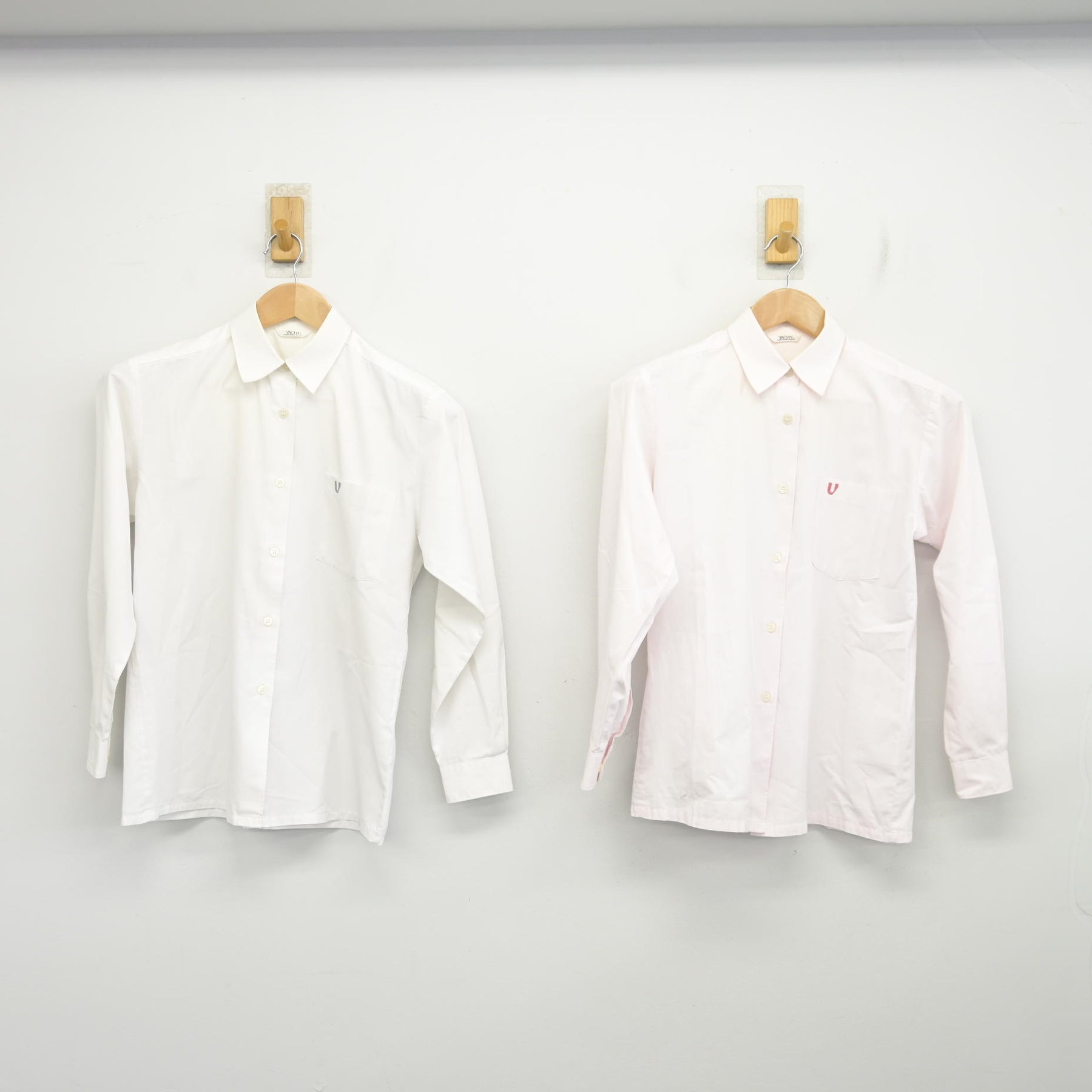 中古】大阪府 上宮高等学校 女子制服 2点 (シャツ) sf095498