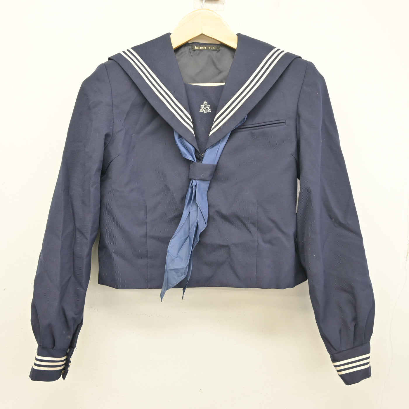 【中古】千葉県 船橋中学校 女子制服 3点 (セーラー服・ジャンパースカート) sf095539