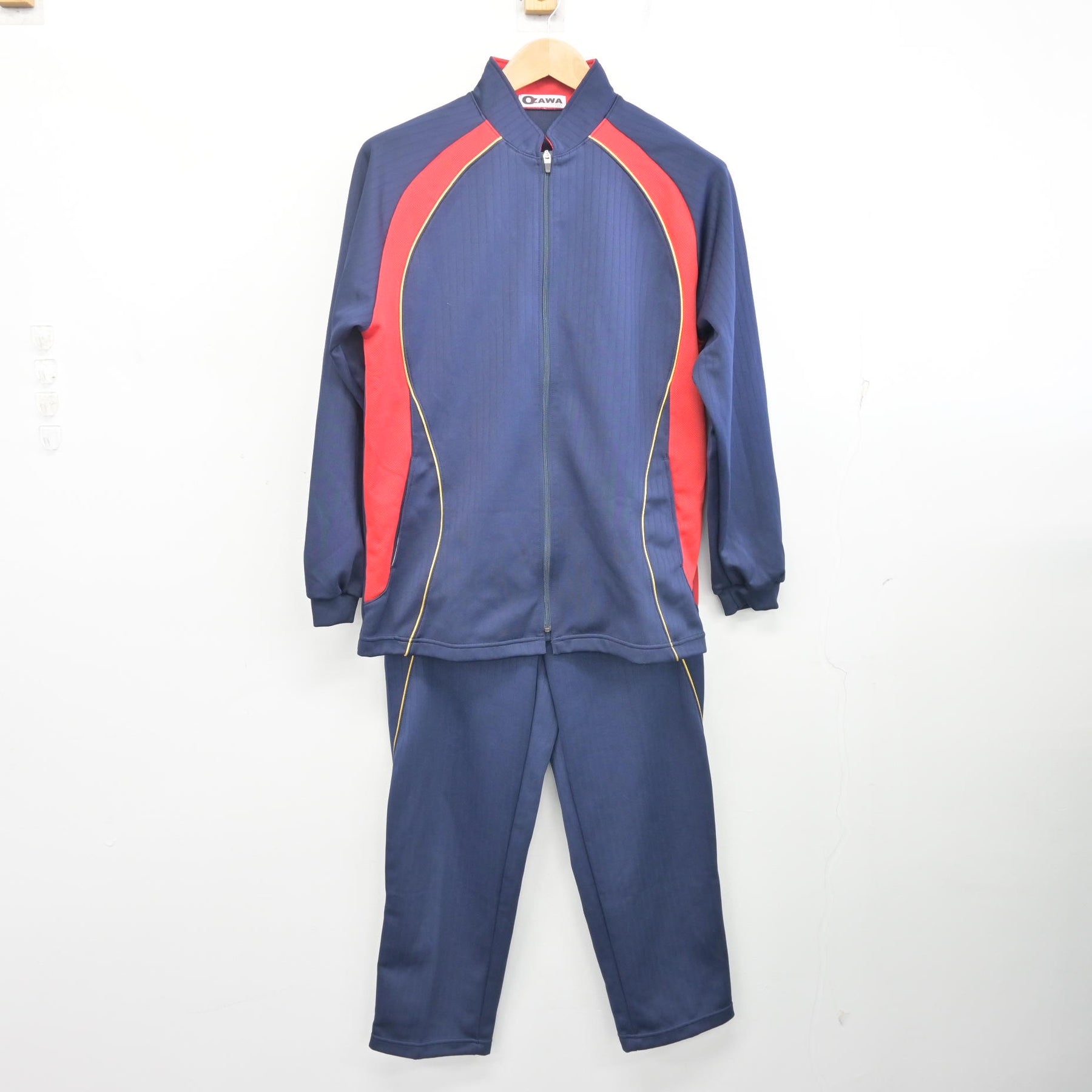 中古】 わせがく高等学校 女子制服 2点 (ジャージ 上・ジャージ