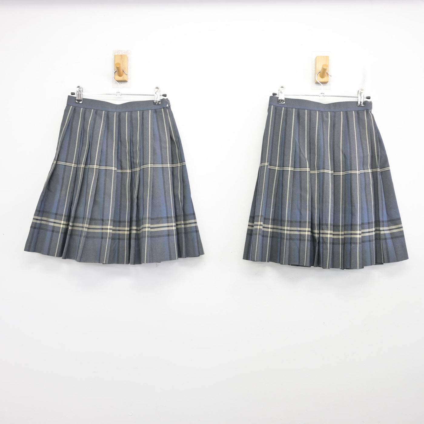 中古】東京都 三田高等学校 女子制服 2点 (スカート) sf096147