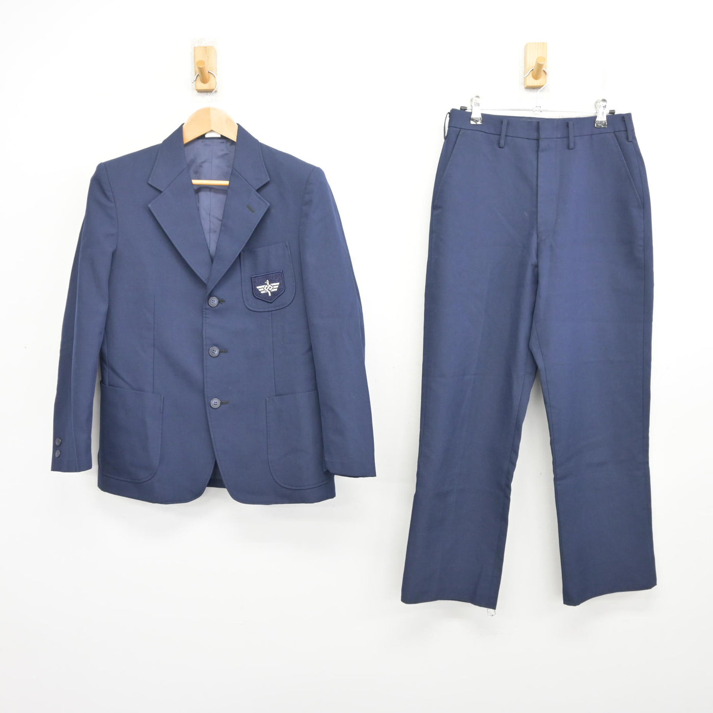 中古】神奈川県 弥栄中学校 男子制服 2点 (ブレザー・ズボン) sf096209
