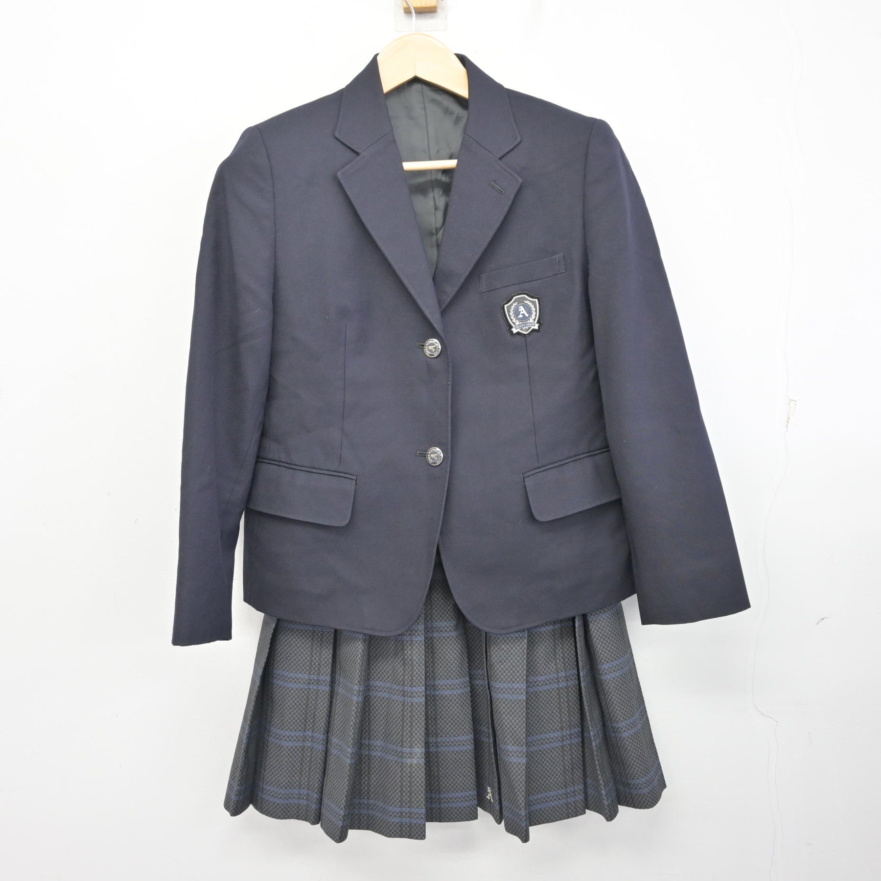 中古】大阪府 旭高等学校 女子制服 2点 (ブレザー・スカート) sf096360