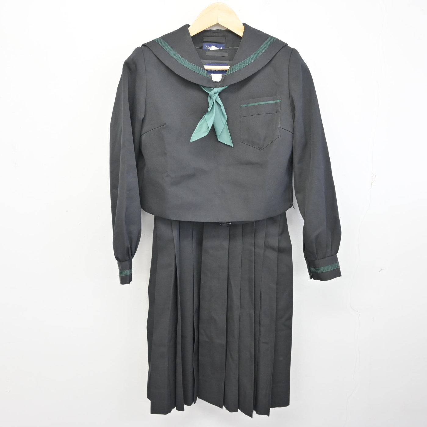 【中古】愛媛県 西条高等学校 女子制服 3点 (セーラー服・ジャンパースカート) sf096381