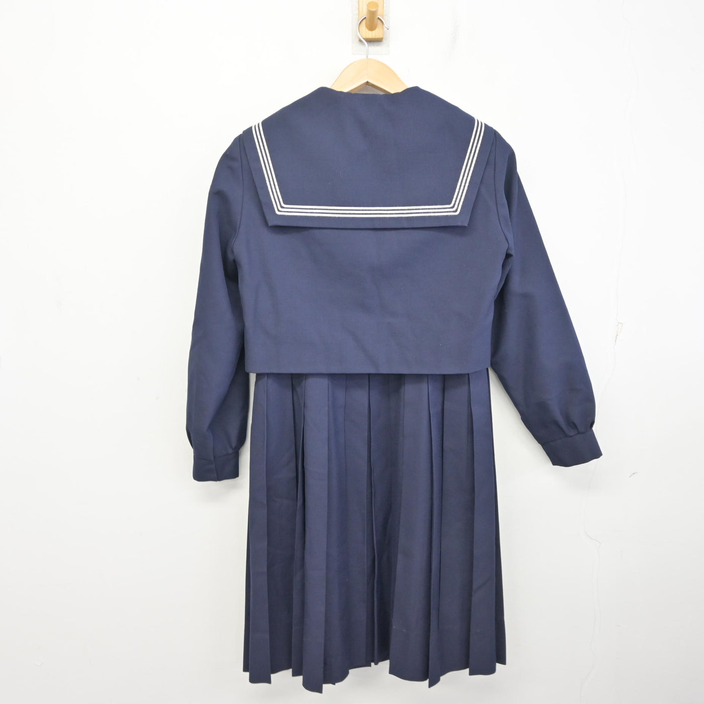 【中古】福岡県 田隈中学校 女子制服 3点 (セーラー服・ジャンパースカート) sf096401