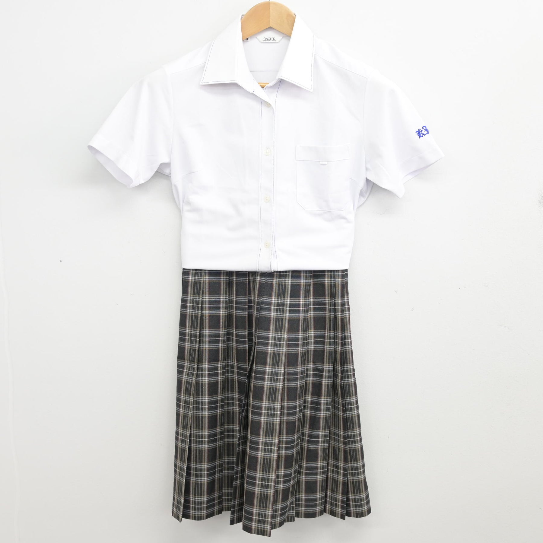 中古】鹿児島県 鹿児島情報高等学校 女子制服 2点 (シャツ・スカート