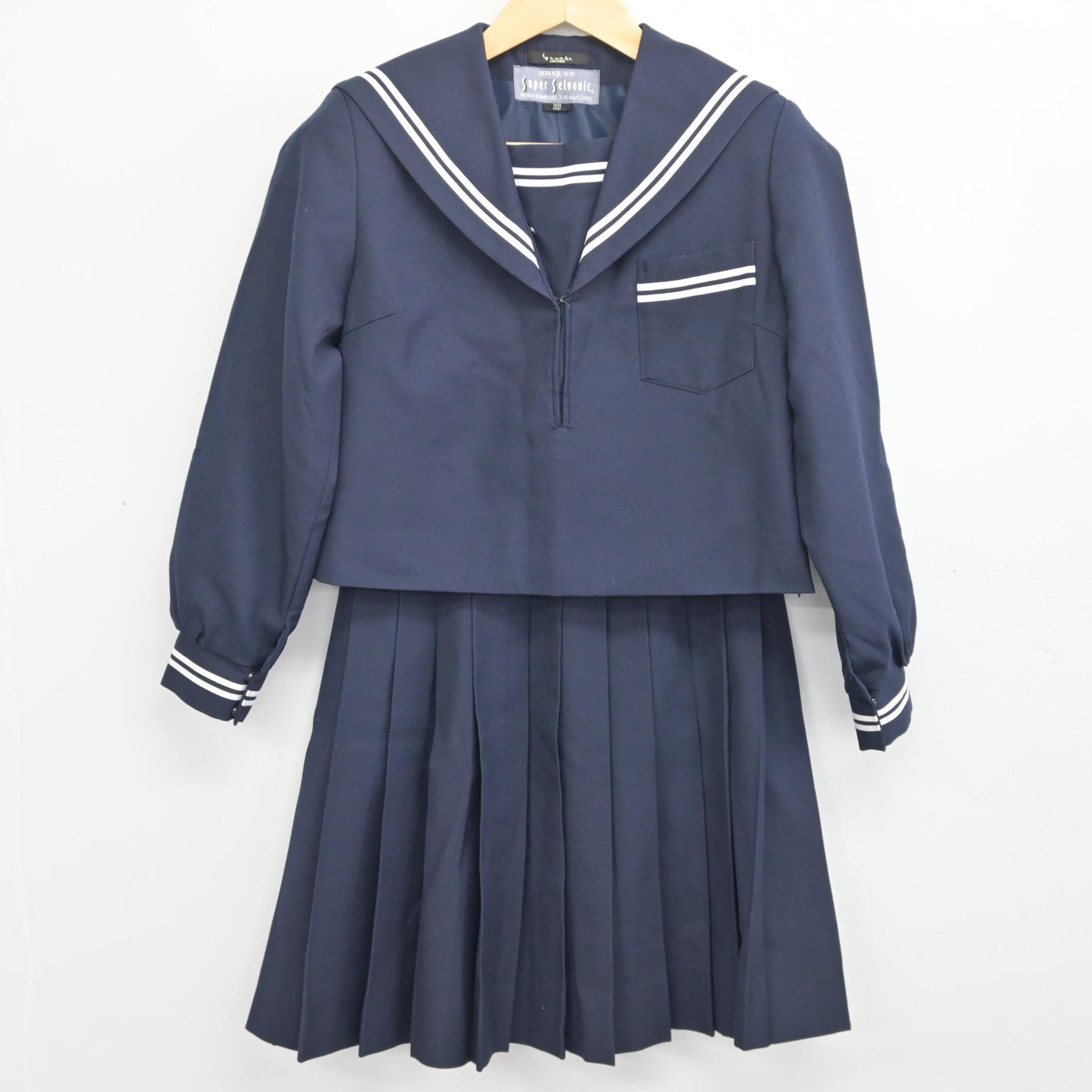【中古】神奈川県 潮田中学校 女子制服 2点 (セーラー服・スカート) sf096452